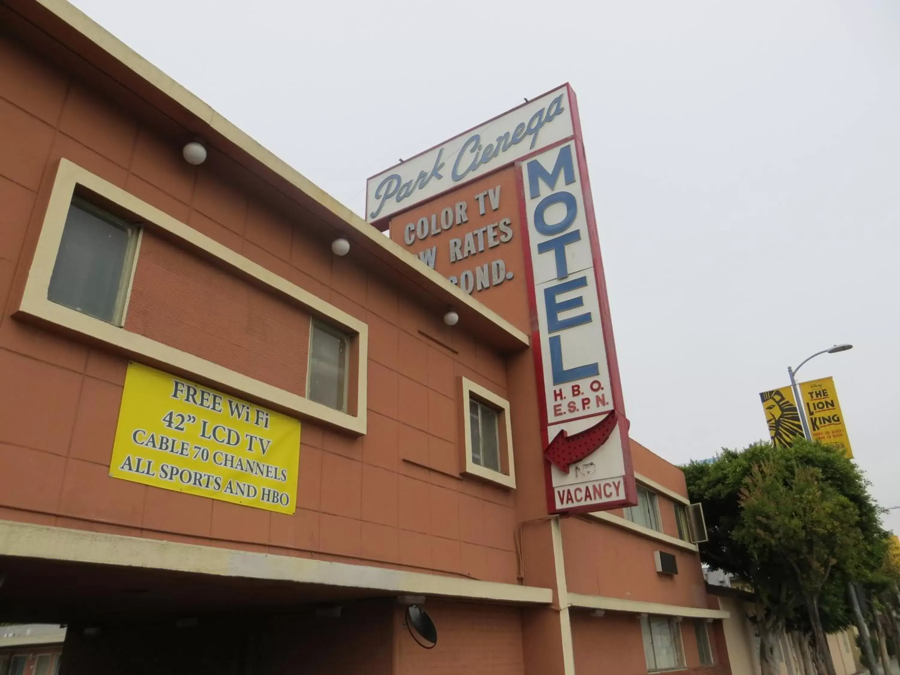 Facade/entrance, Property Building in Park Cienega Motel