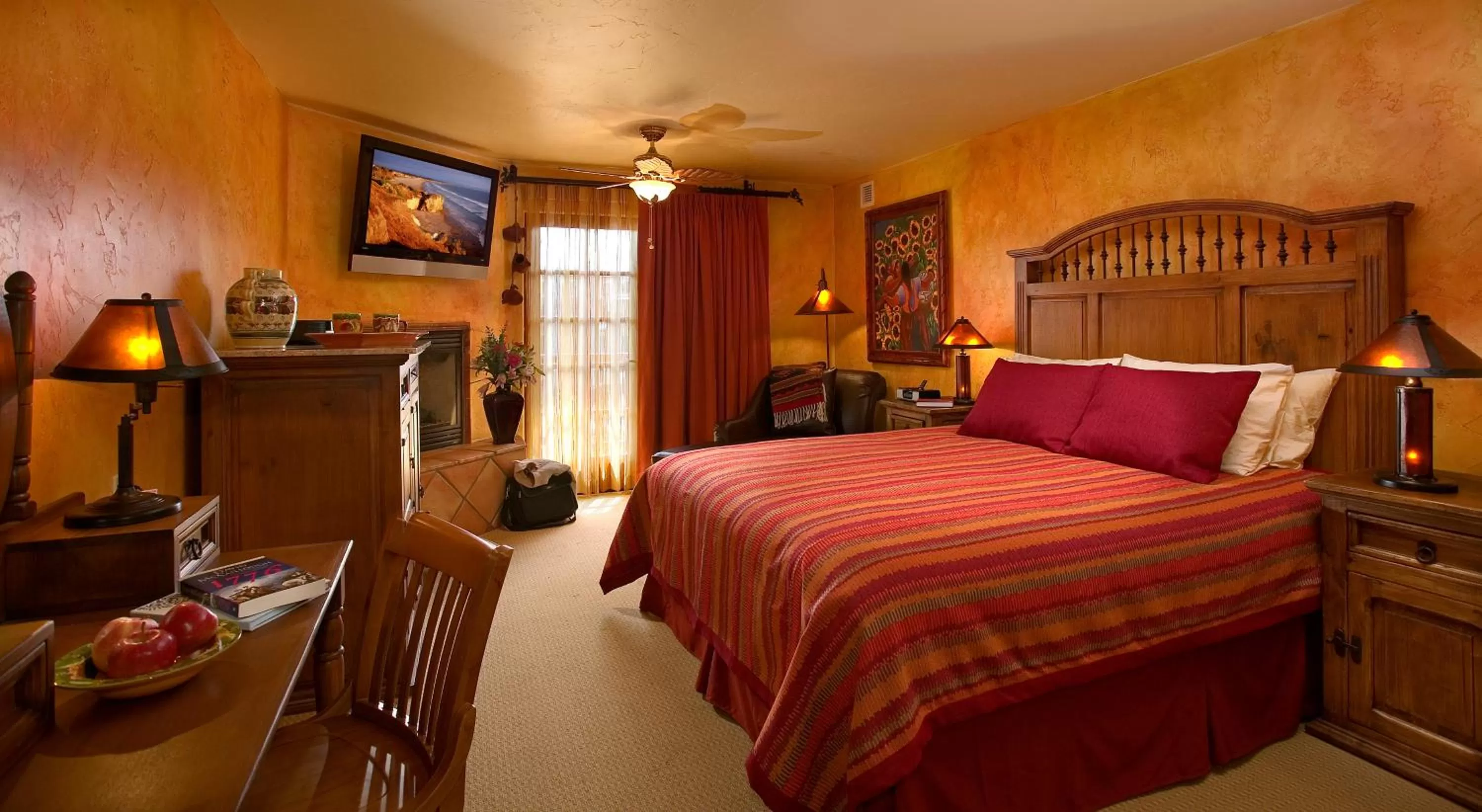 Photo of the whole room, Bed in Avila La Fonda Hotel