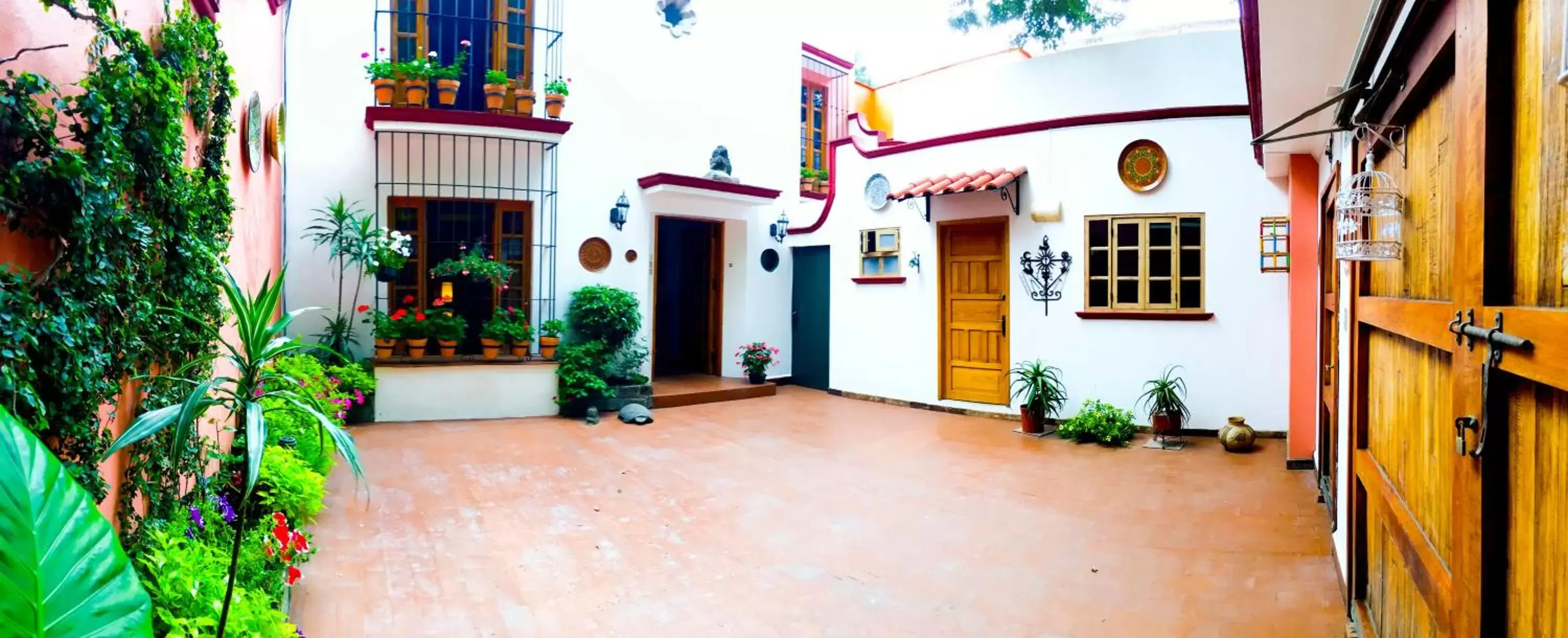 Property building in Casa Jacinta Guest House