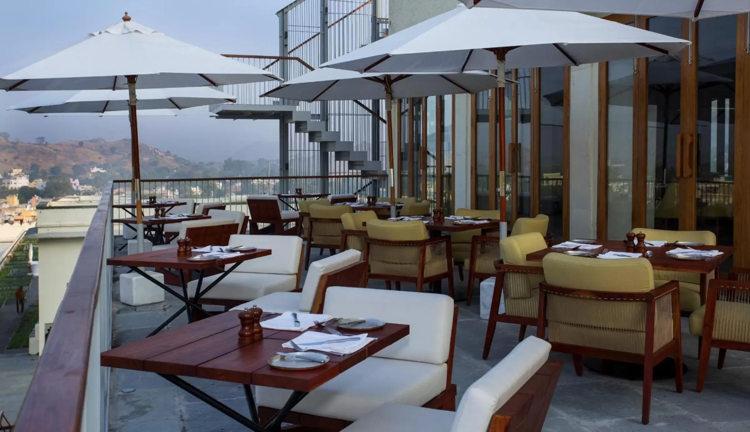 Restaurant/places to eat in RAAS Devigarh Restaurant/places to eat in RAAS Devigarh