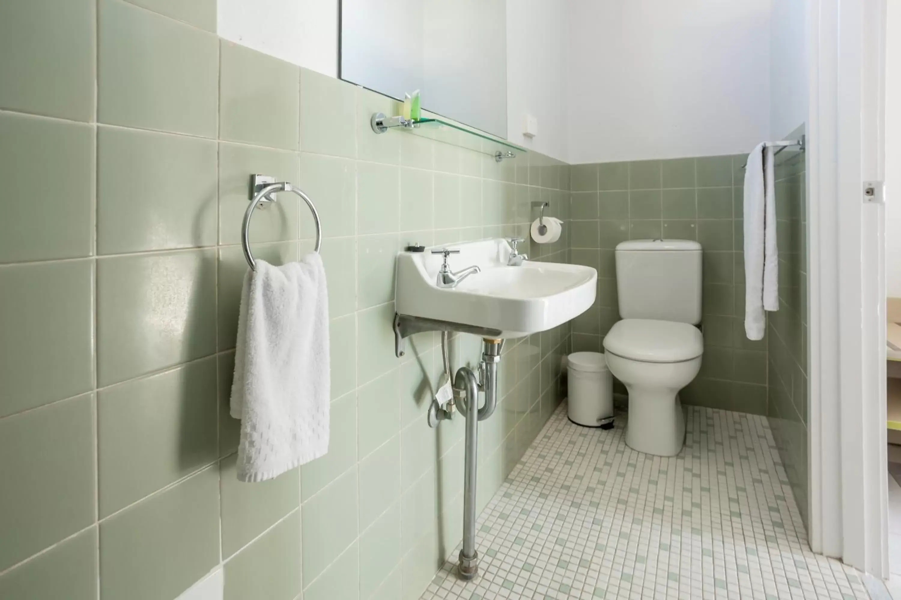 Bathroom in Nightcap at Emerald Star Hotel