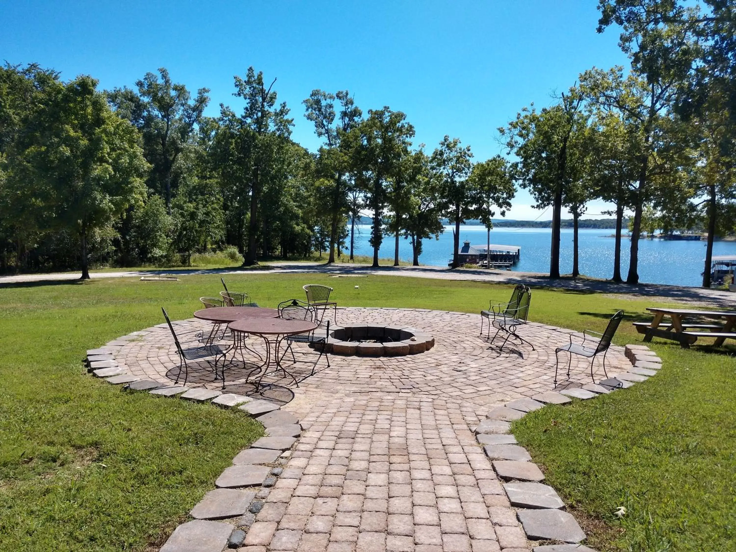Lake view, Garden in Table Rock Resorts at Indian Point
