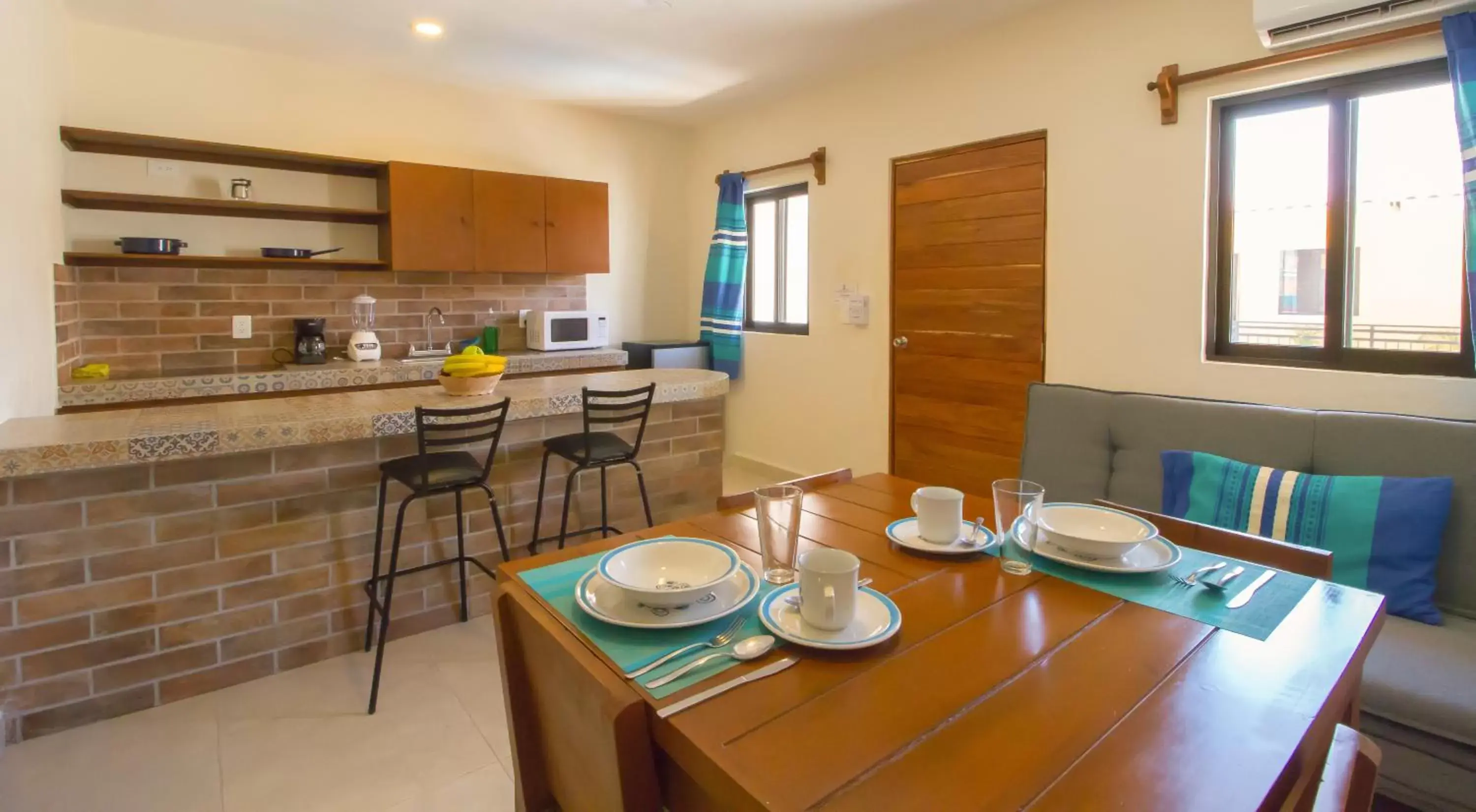 Kitchen or kitchenette, Dining Area in AKBAL Playa - Beach Zone