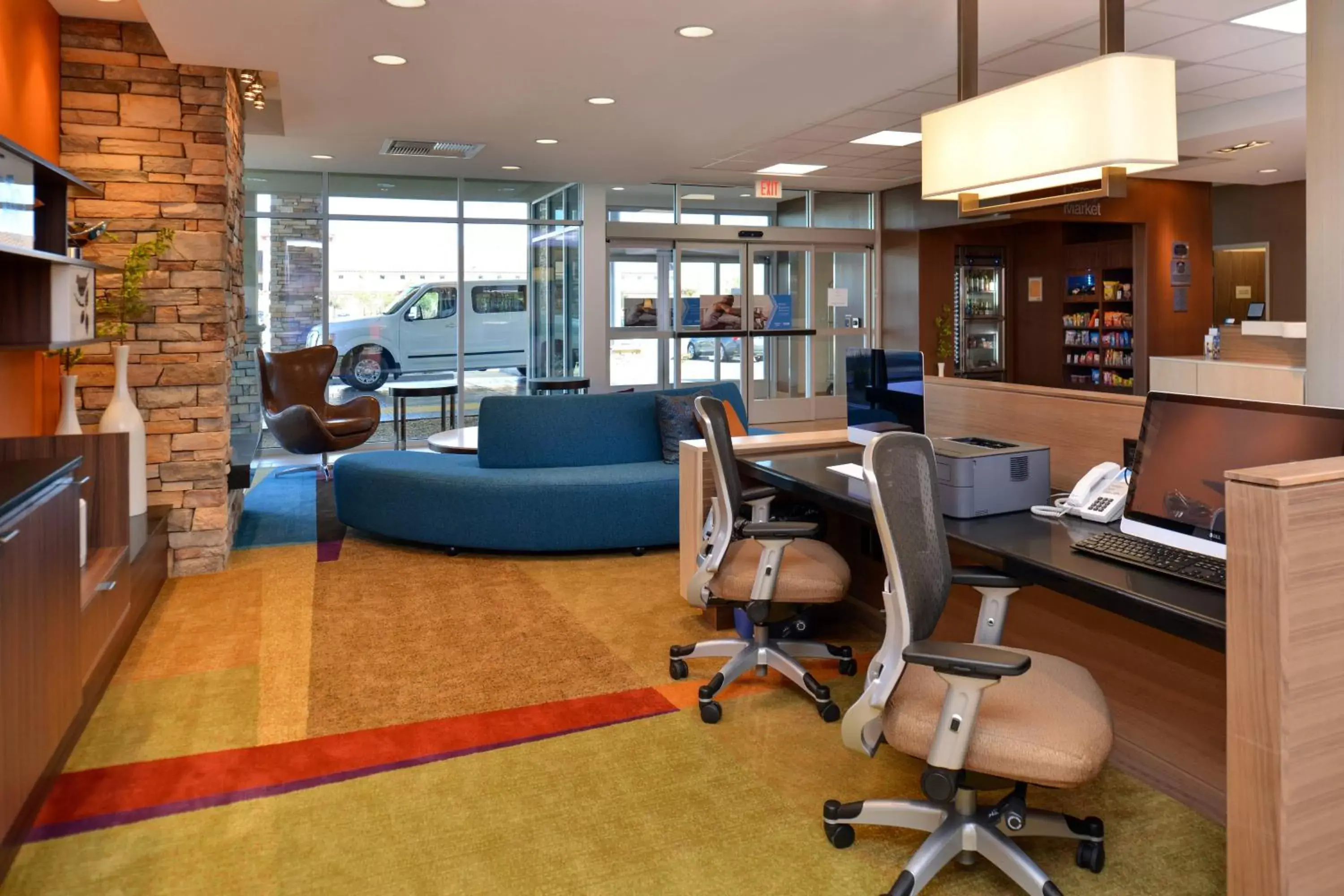 Business facilities in Fairfield Inn & Suites by Marriott Sacramento Airport Woodland