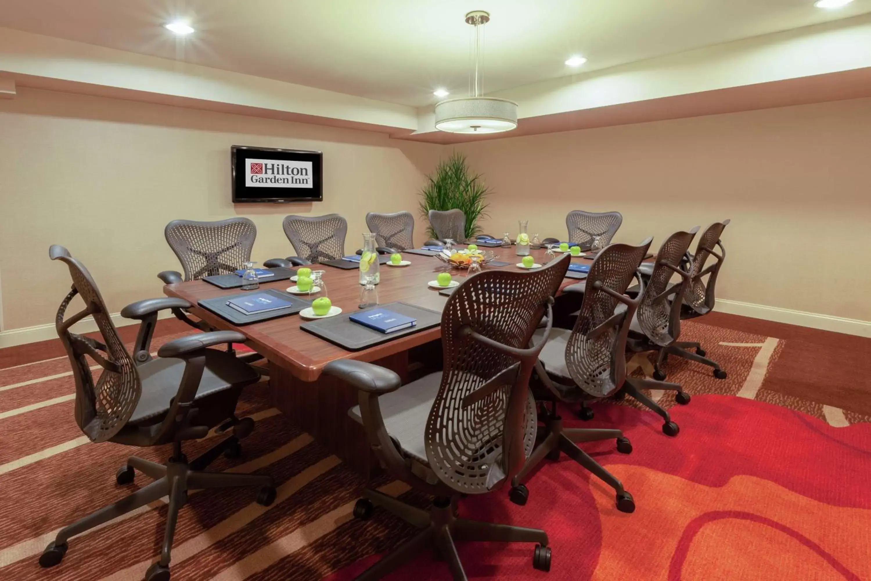 Meeting/conference room in Hilton Garden Inn Pittsburgh University Place