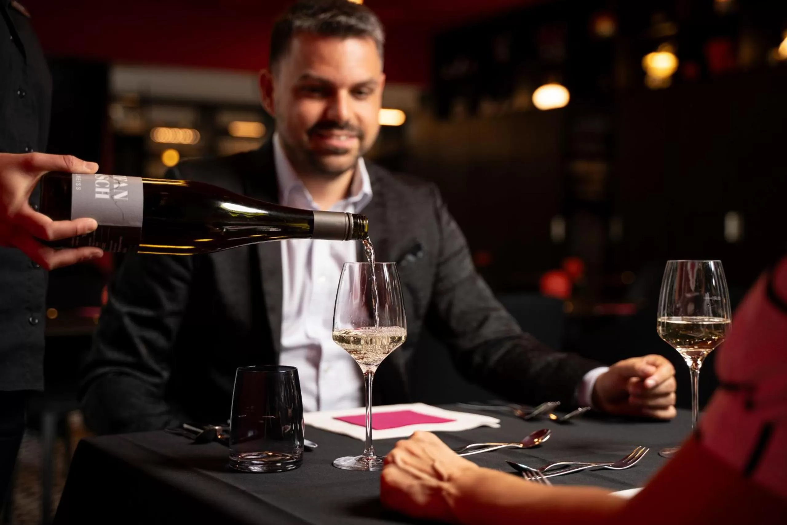 Restaurant/places to eat in Laurichhof