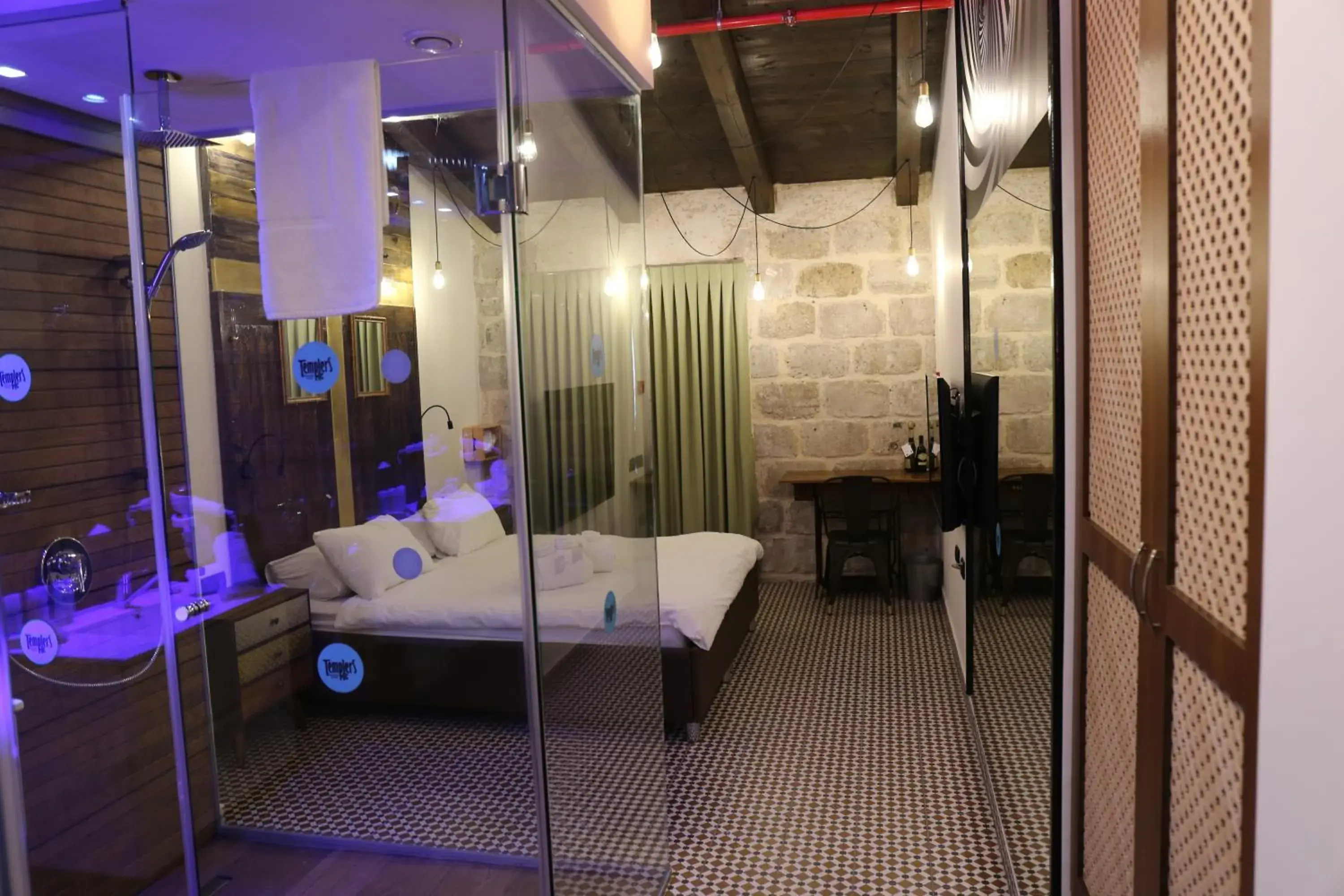 Photo of the whole room, Bathroom in Templer's House Boutique hotel