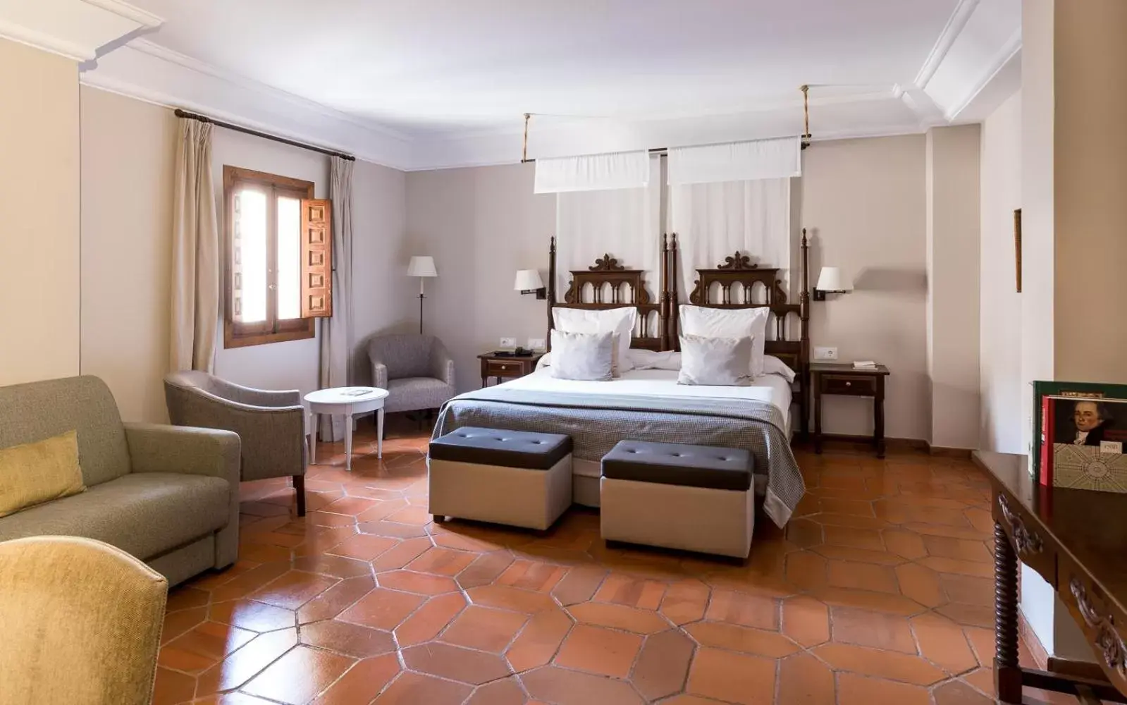 Photo of the whole room in Parador de Cuenca