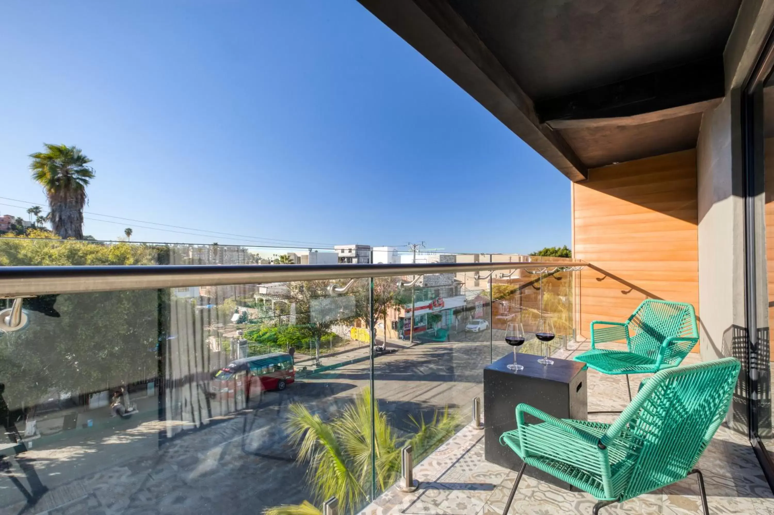 Balcony/Terrace in Eazy Centro by ULIV