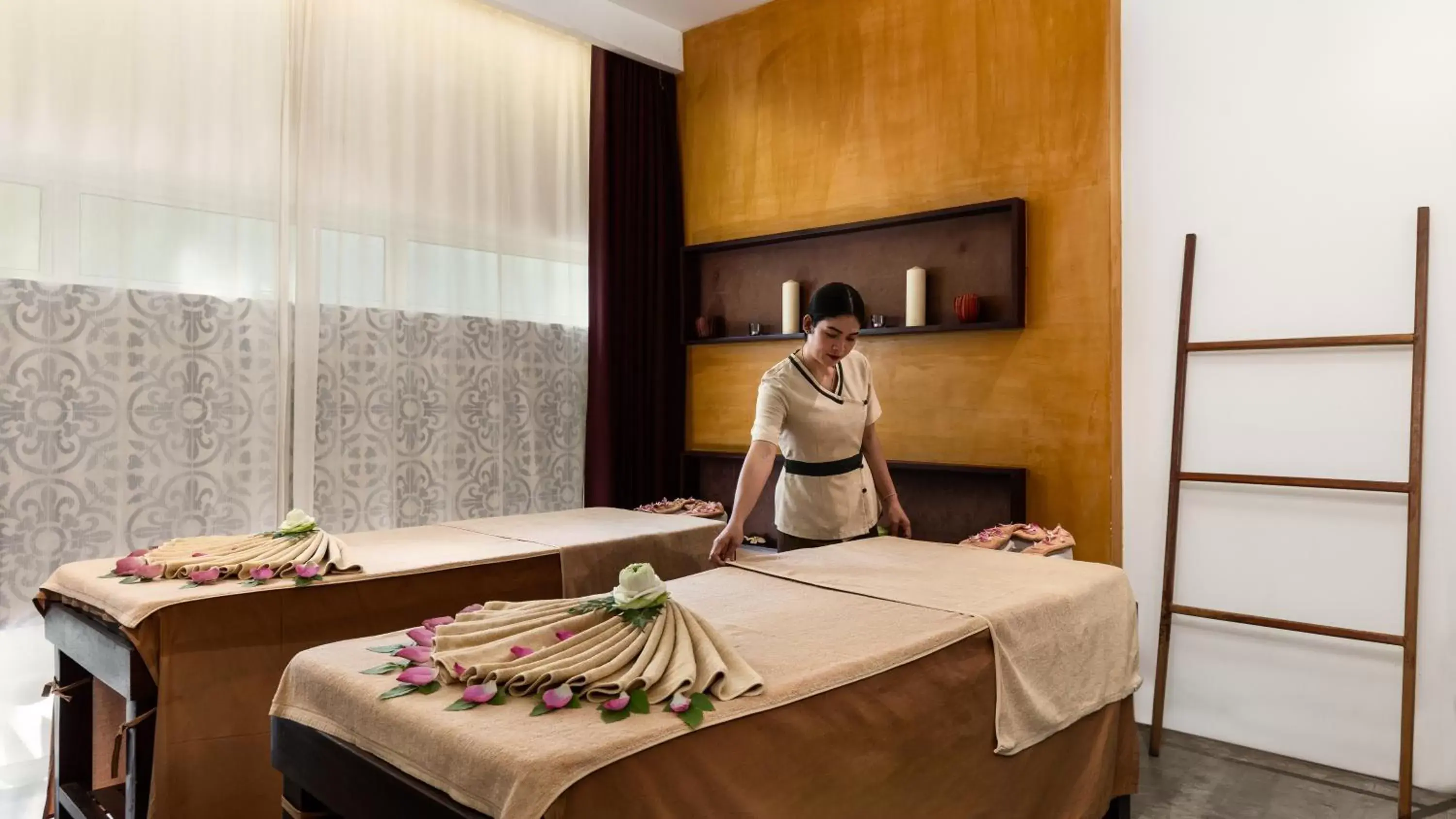 Spa and wellness centre/facilities in Lynnaya Urban River Resort