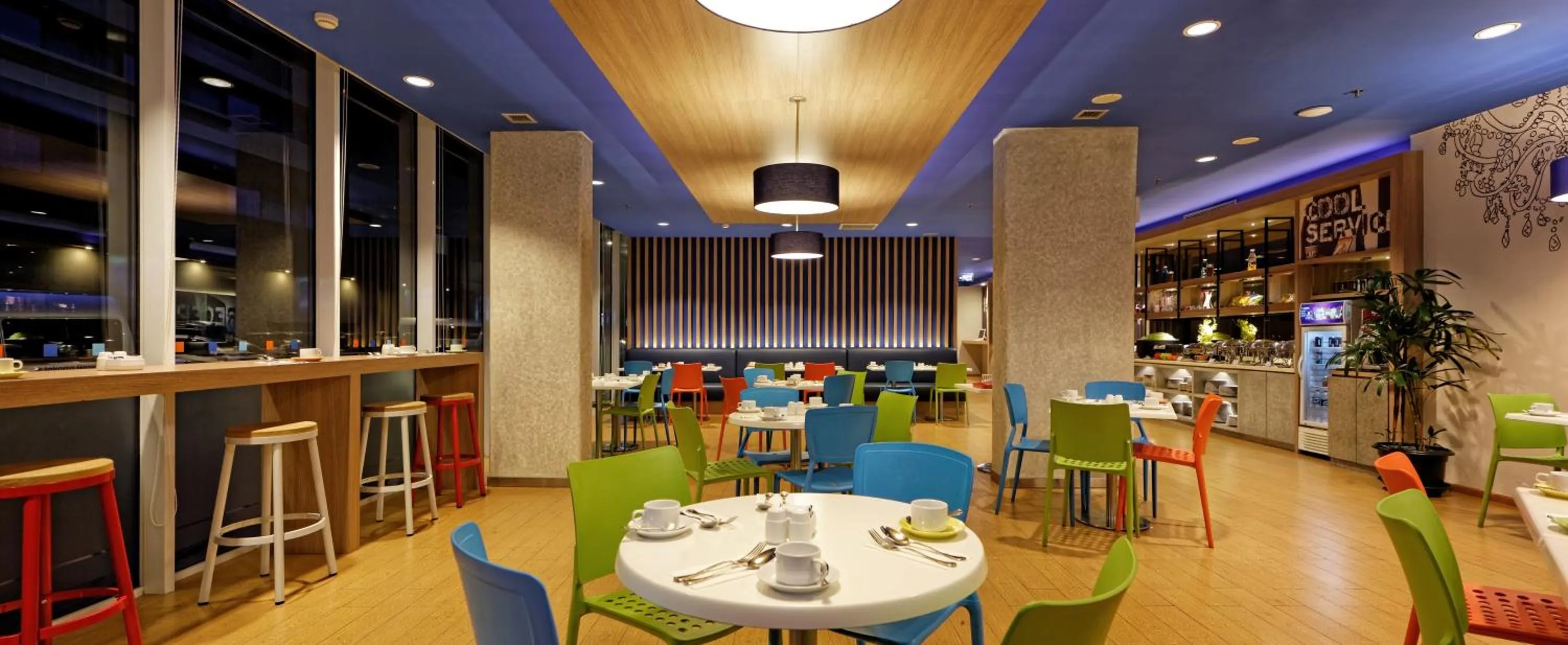 Restaurant/places to eat in Ibis Budget Jakarta Airport