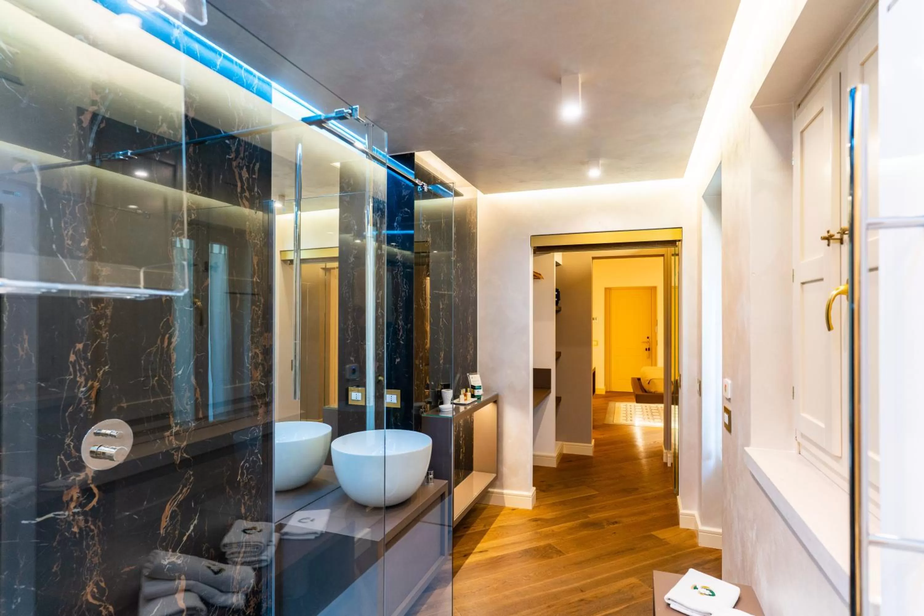 Bathroom in Palazzo Scotto