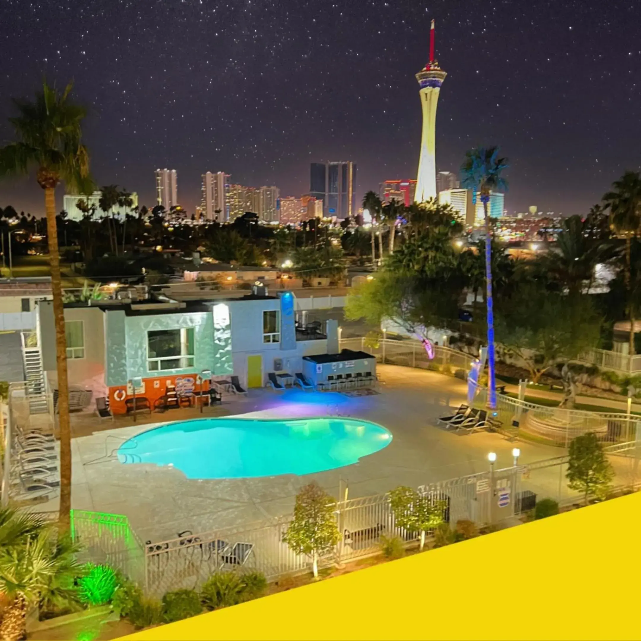 Swimming pool, Pool View in Bposhtels Las Vegas