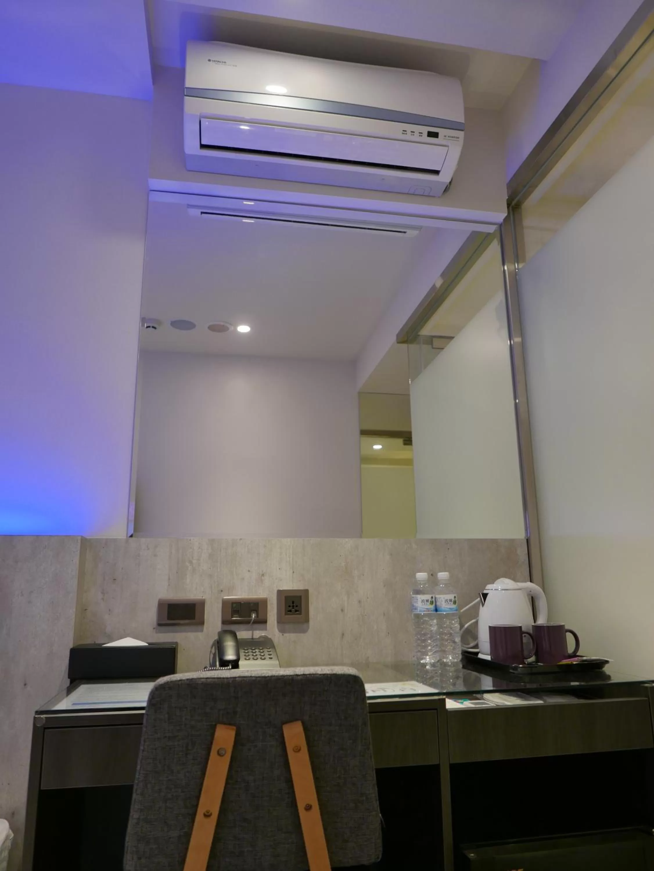 Coffee/tea facilities in 泊居旅店二館 Oursinn Hotel 2