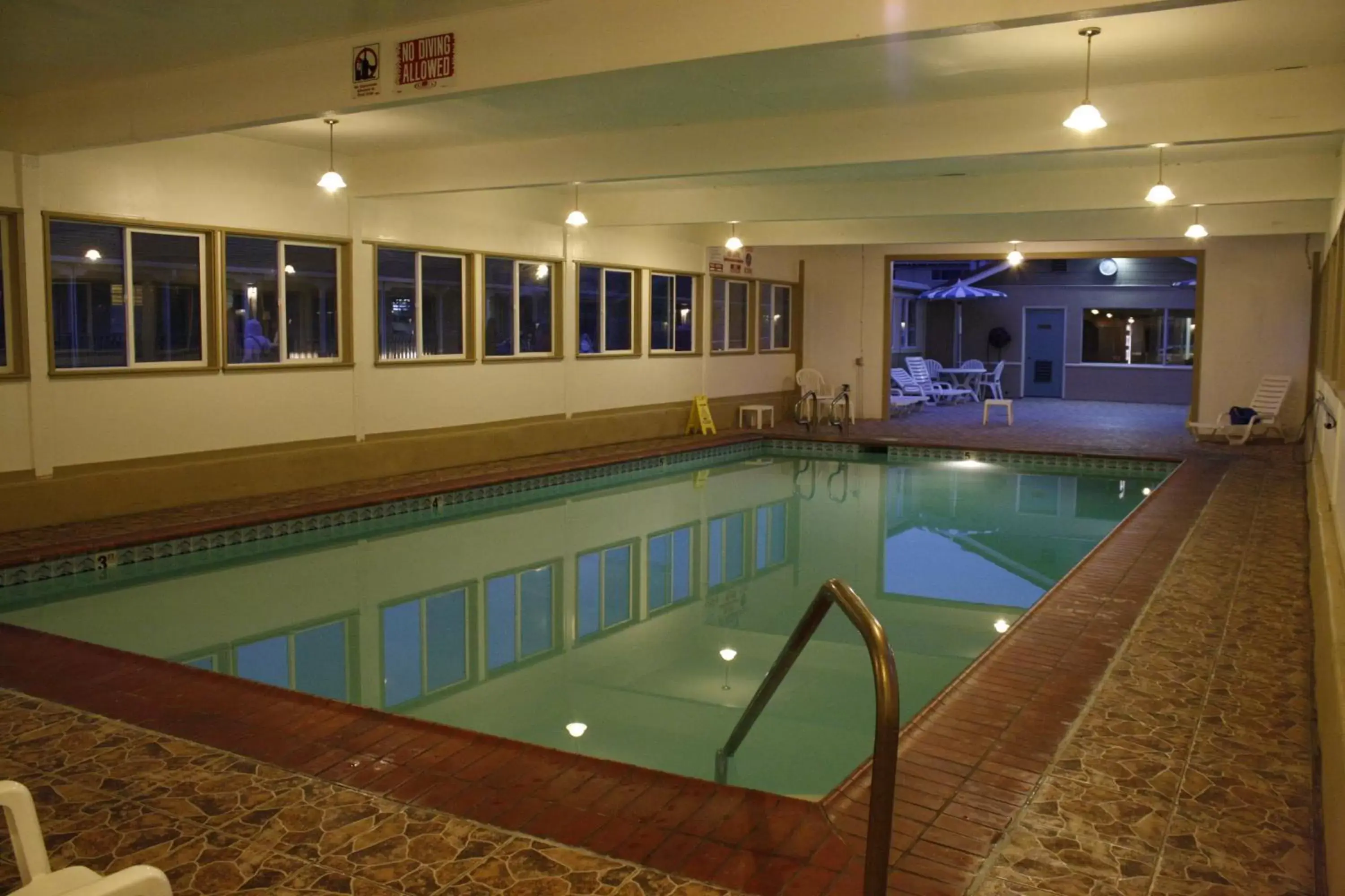 Swimming Pool in El Castell Motel