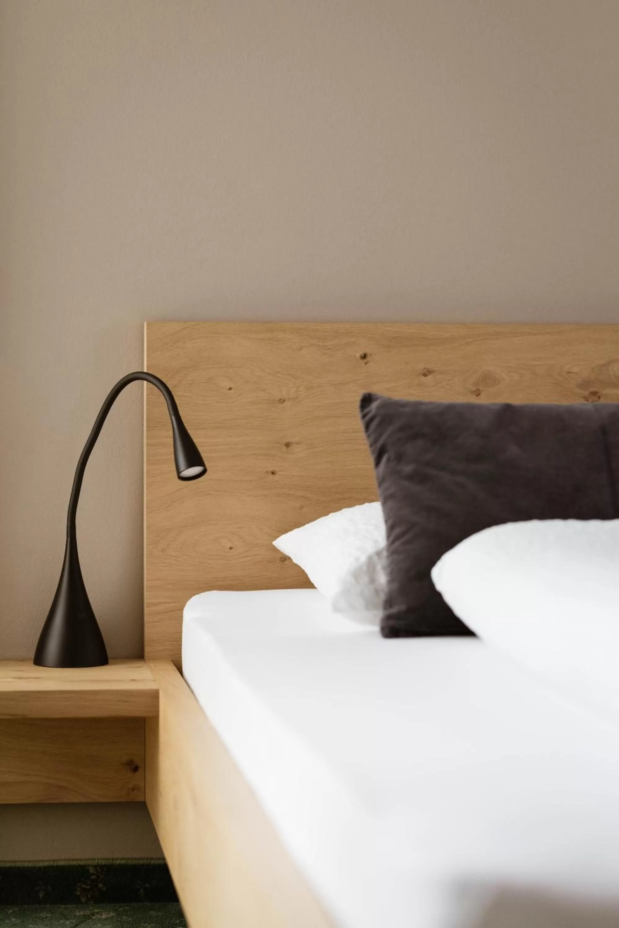 Photo of the whole room, Bed in Residence Margreth