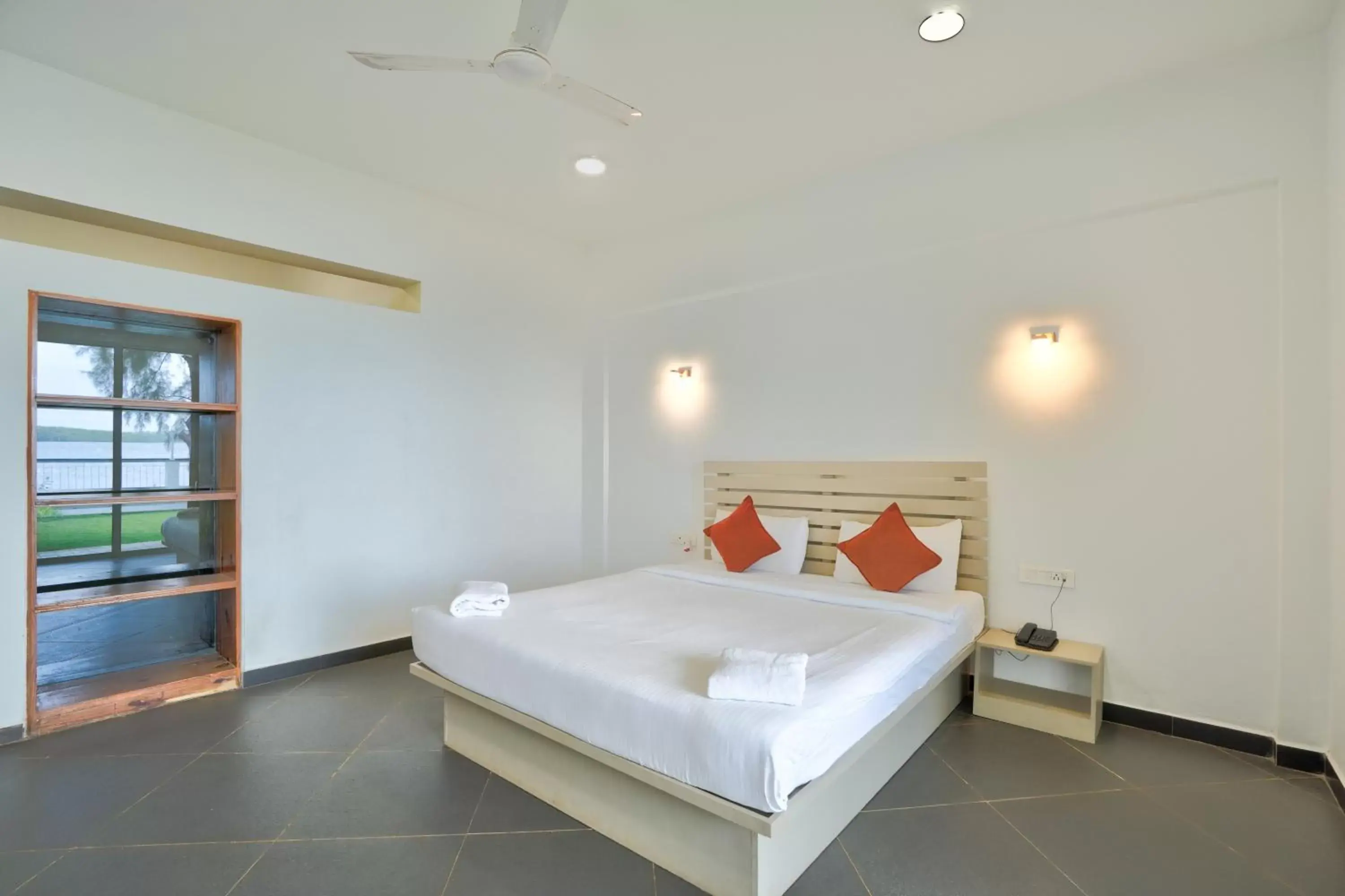 Photo of the whole room, Bed in Blu Missel By The River Photo of the whole room, Bed in Blu Missel By The River