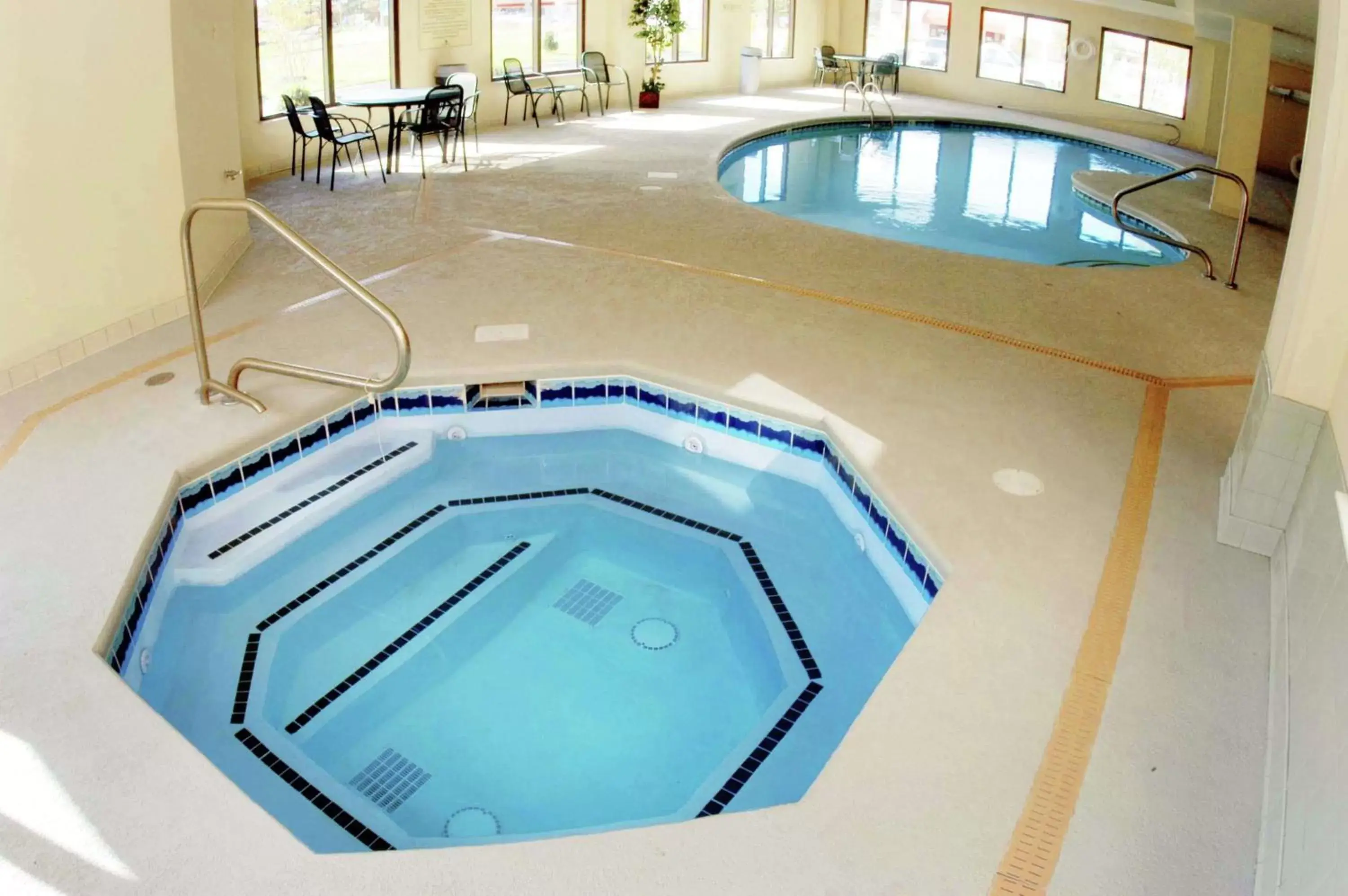 Swimming Pool in Hampton Inn Washington