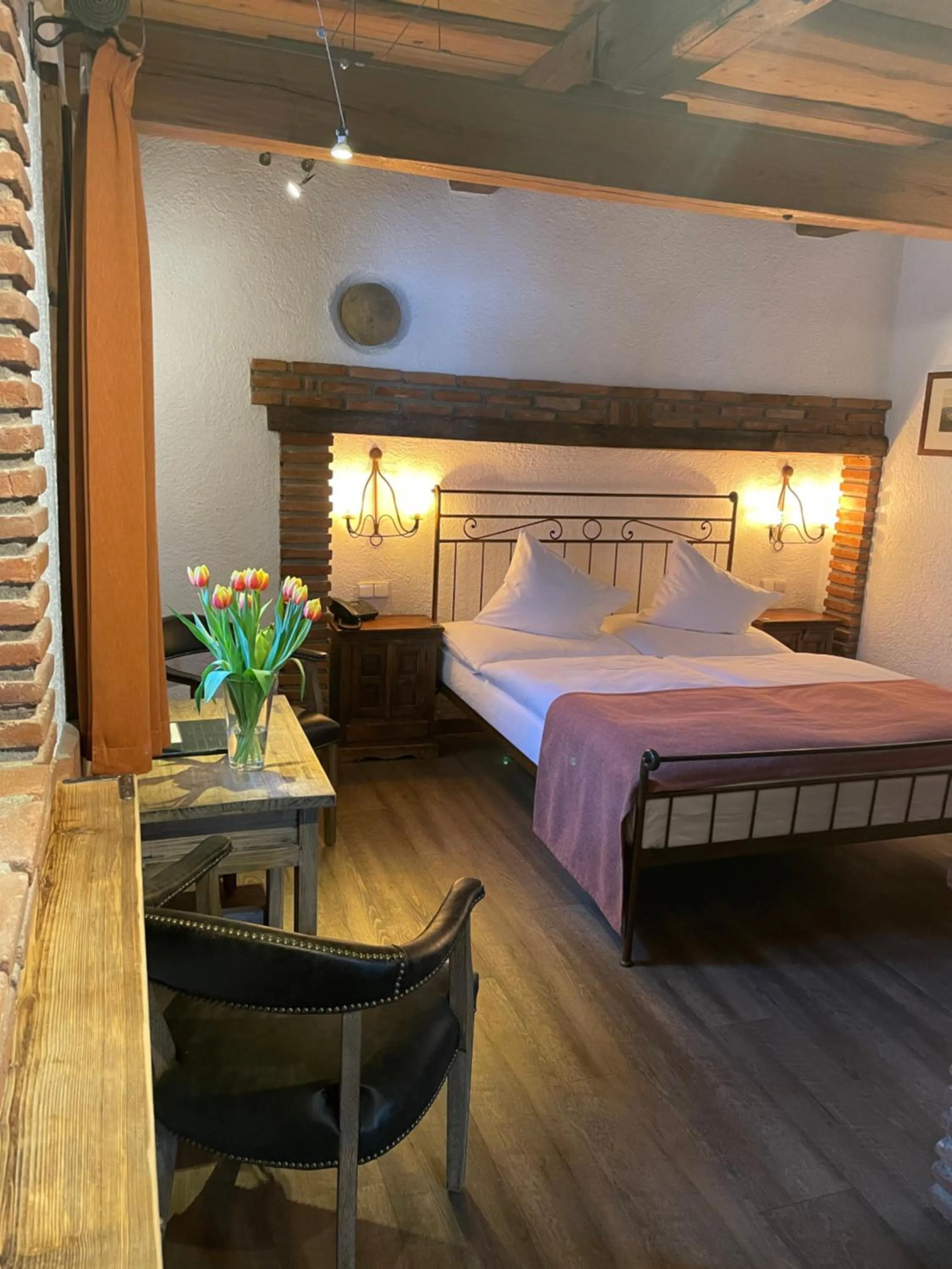 Bed in Romantik Hotel U Raka