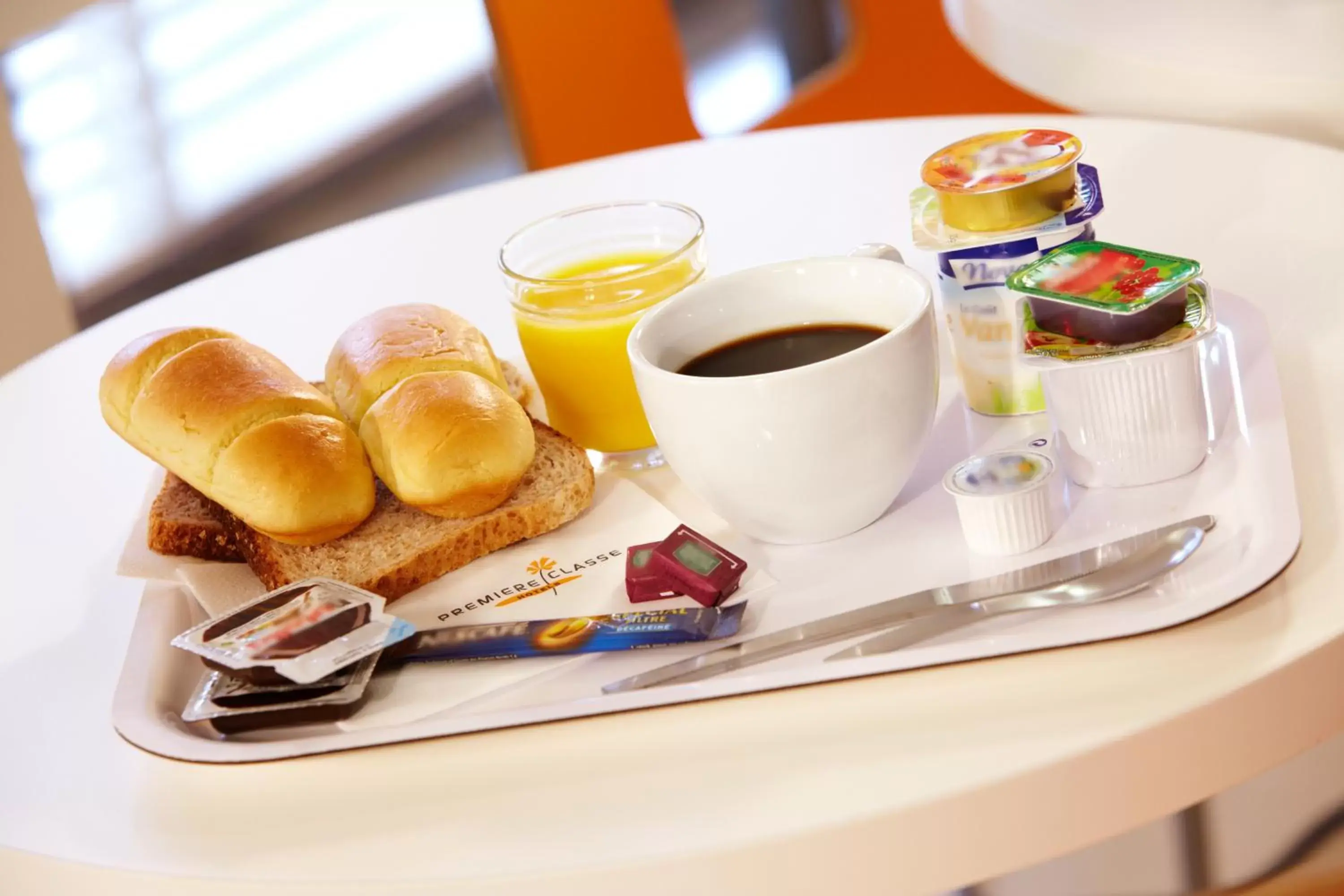 Food and drinks, Breakfast in Premiere Classe Lille Sud - Douai Cuincy