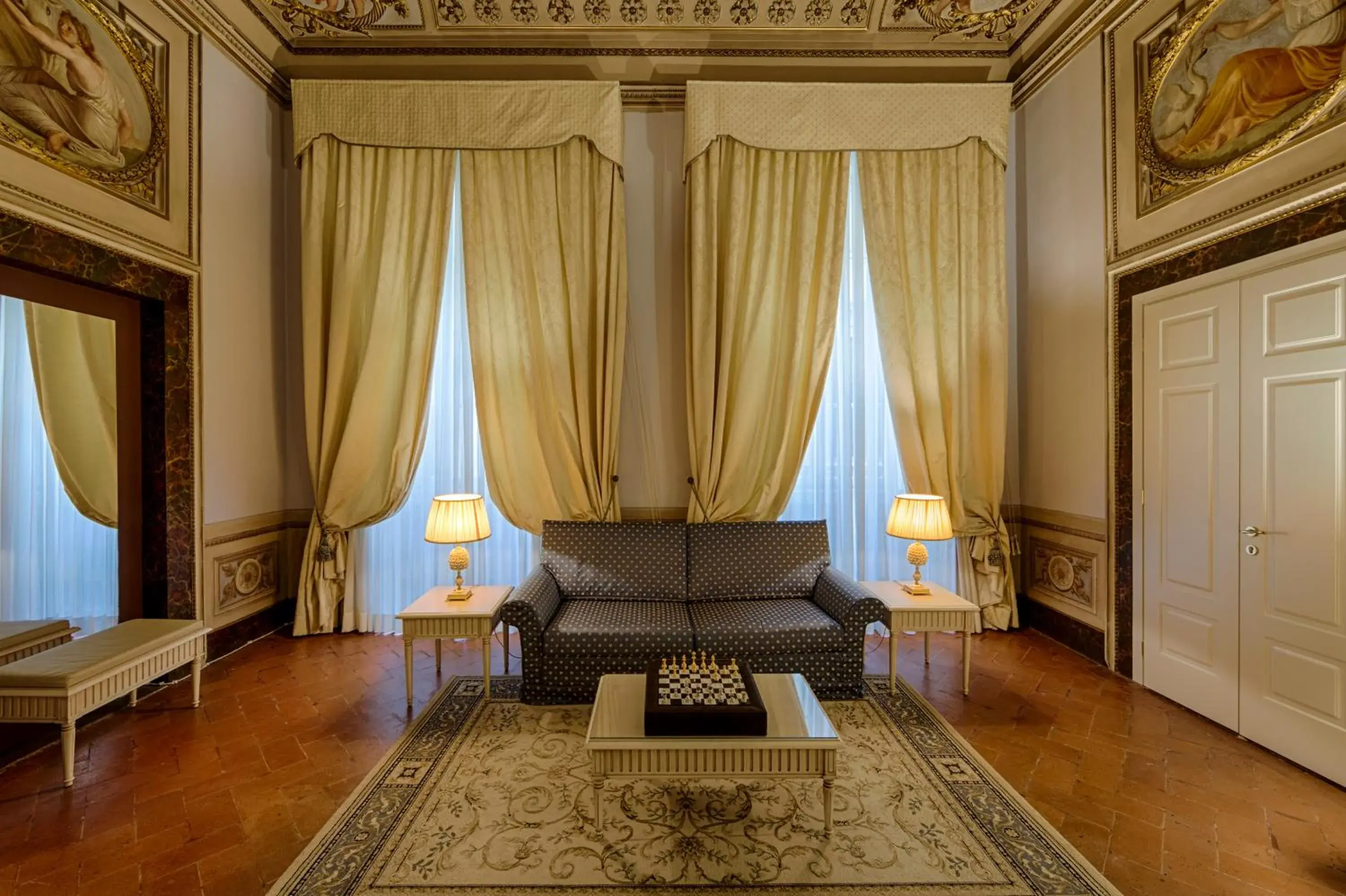 Bedroom, Seating Area in Palazzo Guicciardini