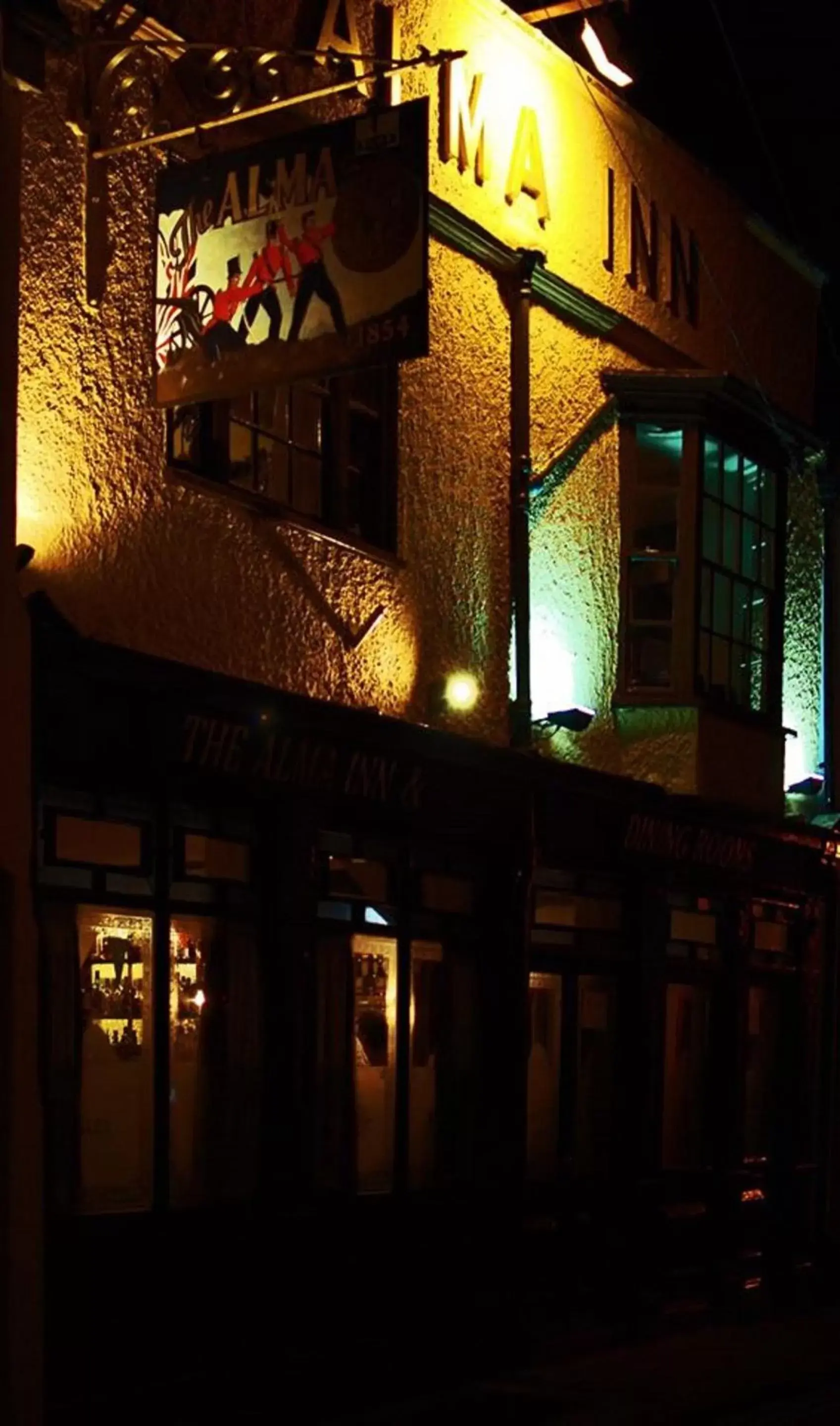 Facade/entrance, Property Building in Alma Inn & Dining Rooms