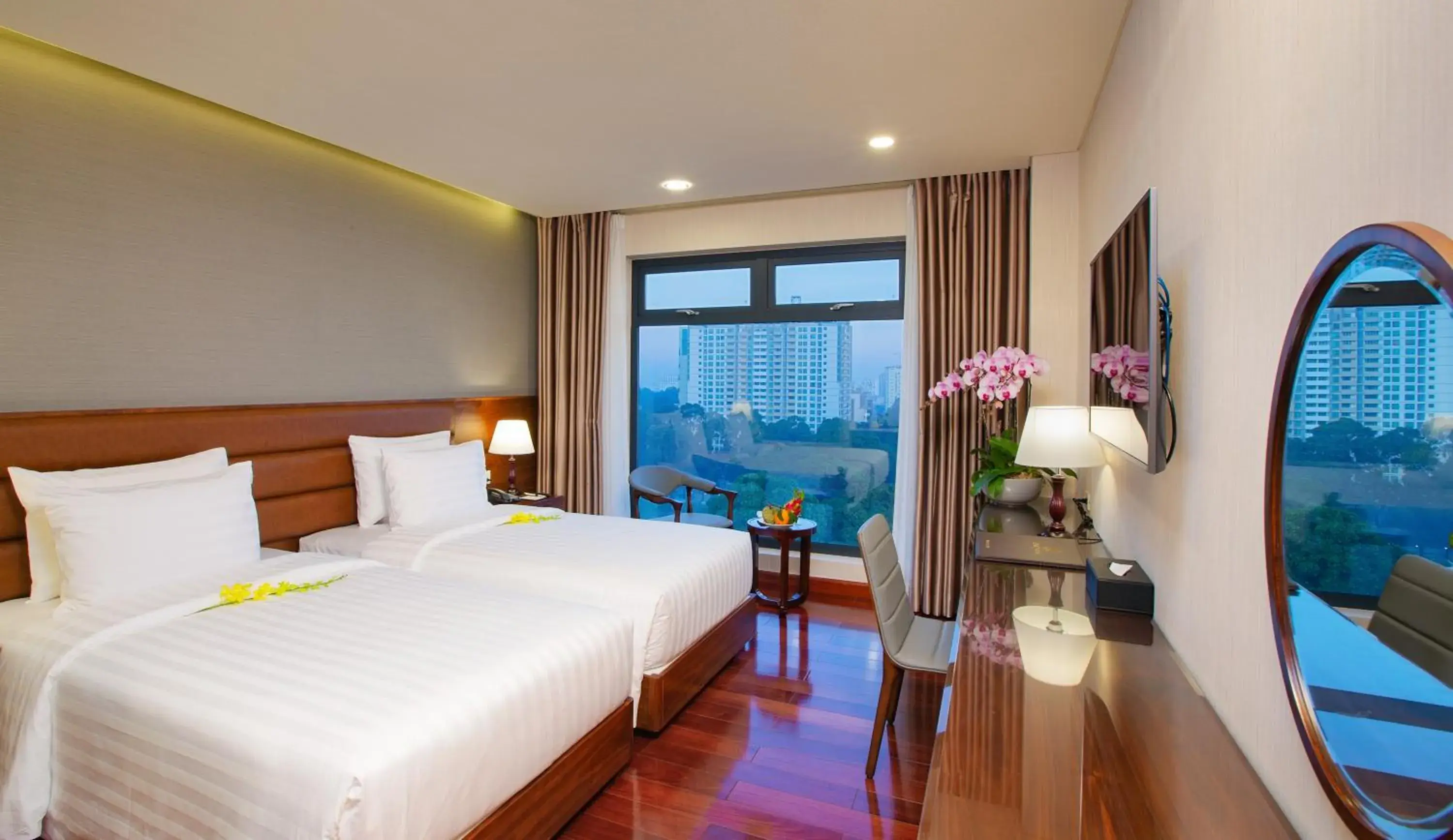 Deluxe Double Room with City View in Orchids Saigon Hotel
