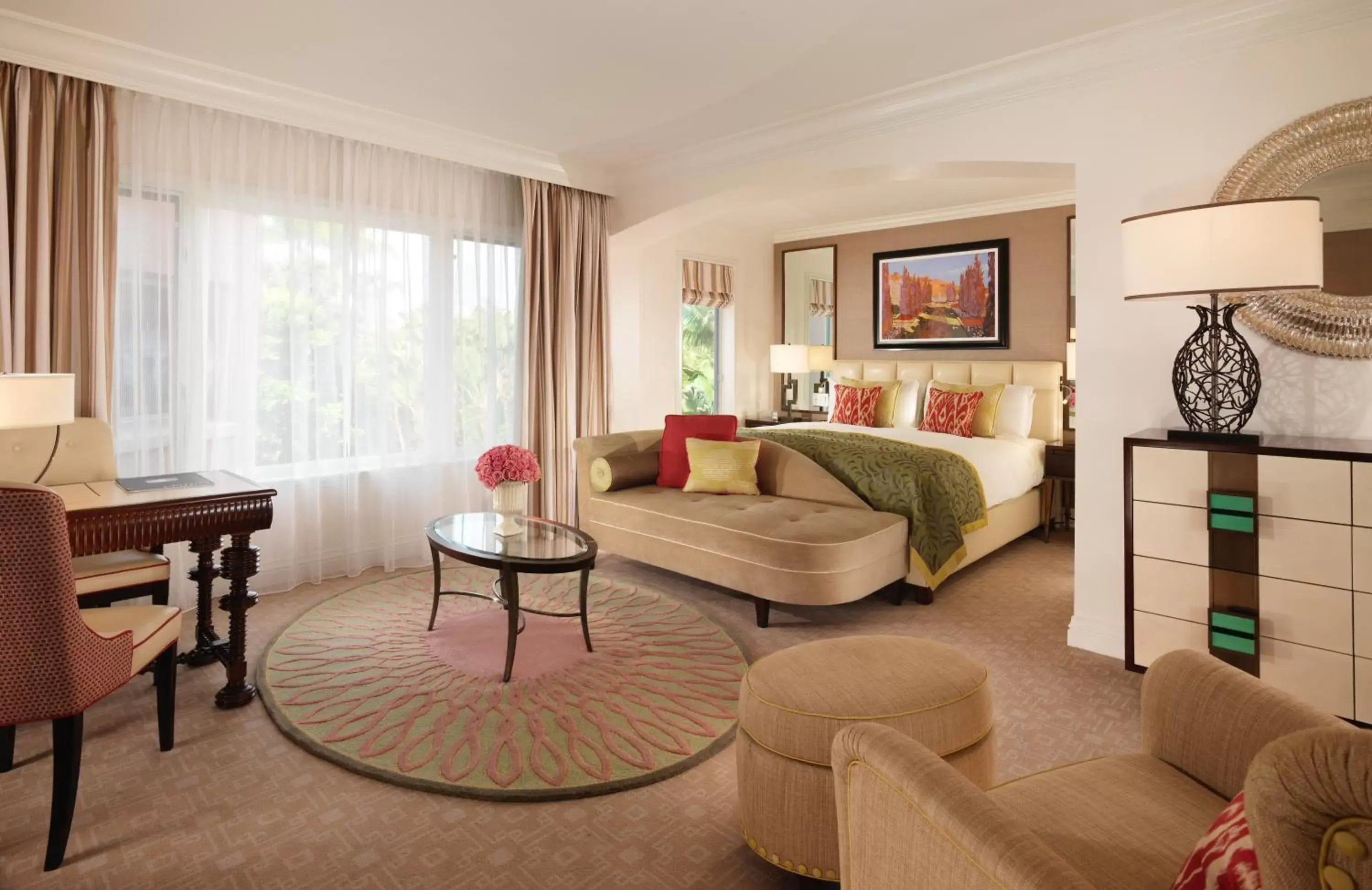Deluxe King Room in The Beverly Hills Hotel - Dorchester Collection