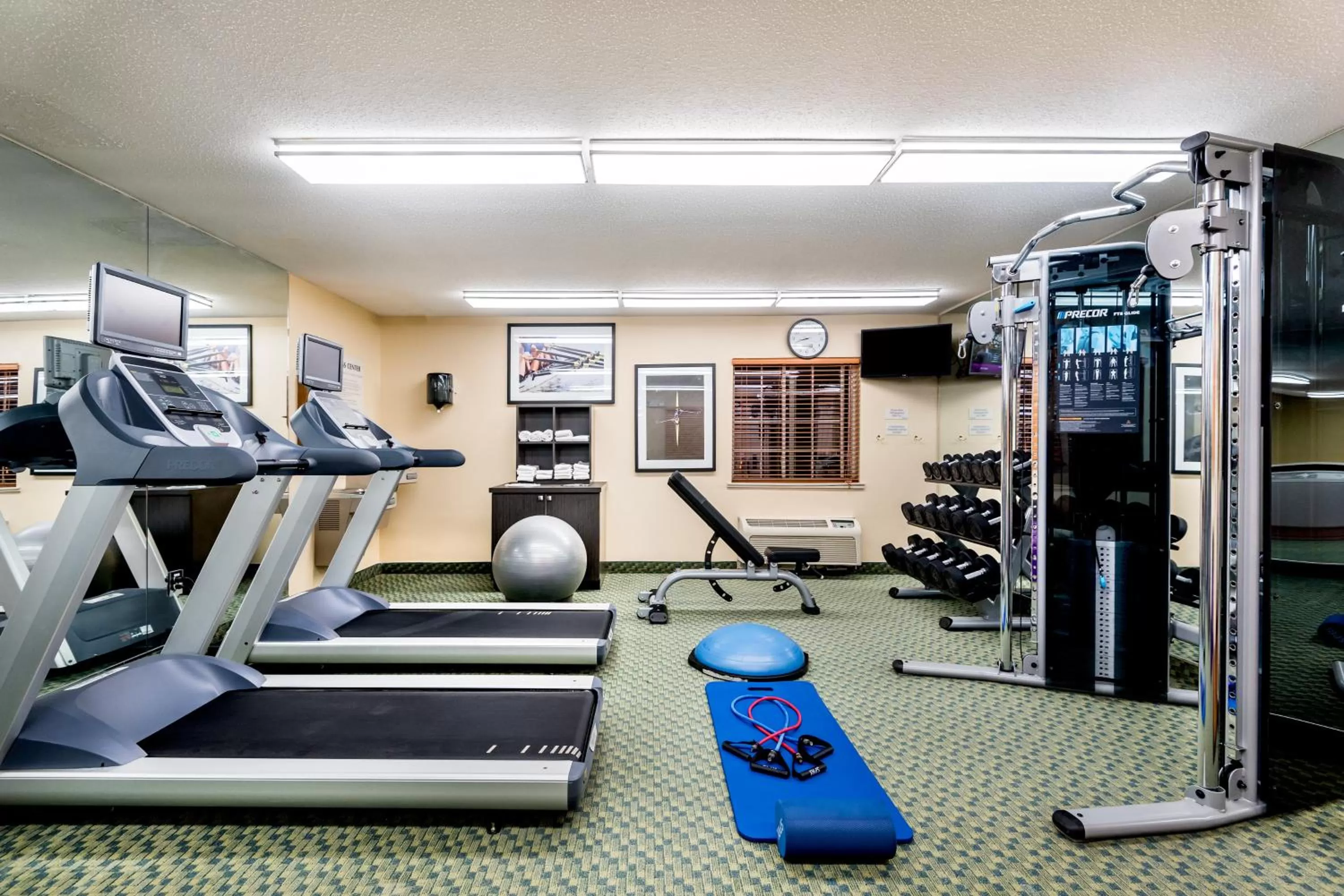 Fitness centre/facilities in Candlewood Suites Sterling by IHG