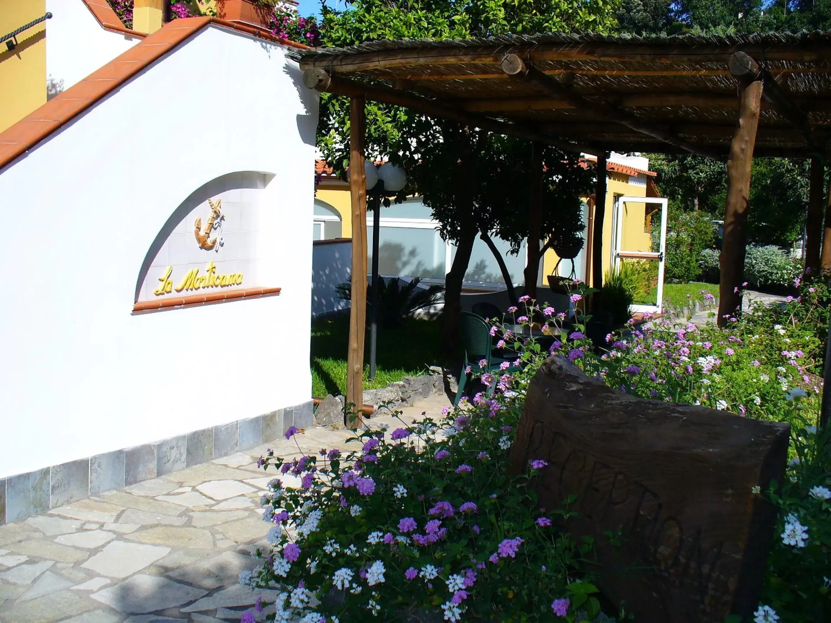 Facade/entrance, Property Building in Hotel La Marticana