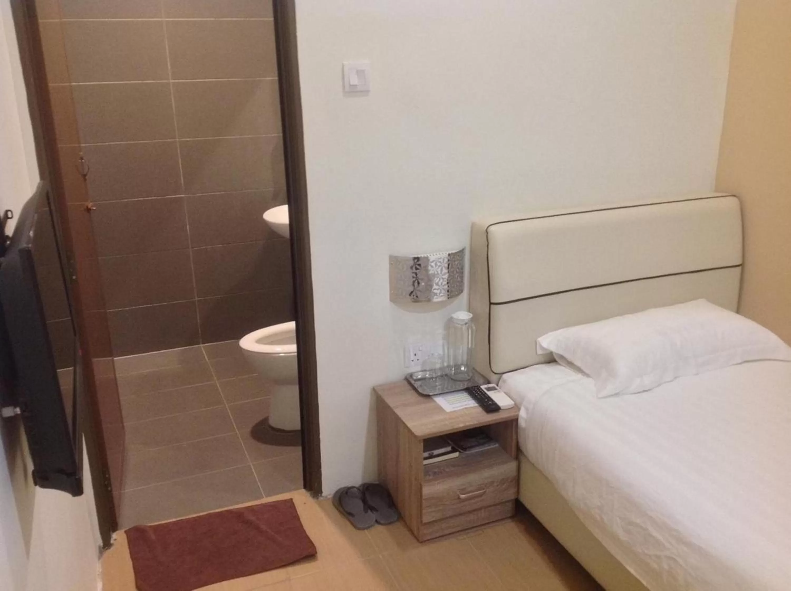 Bedroom, Bed in Welcome Inn GM