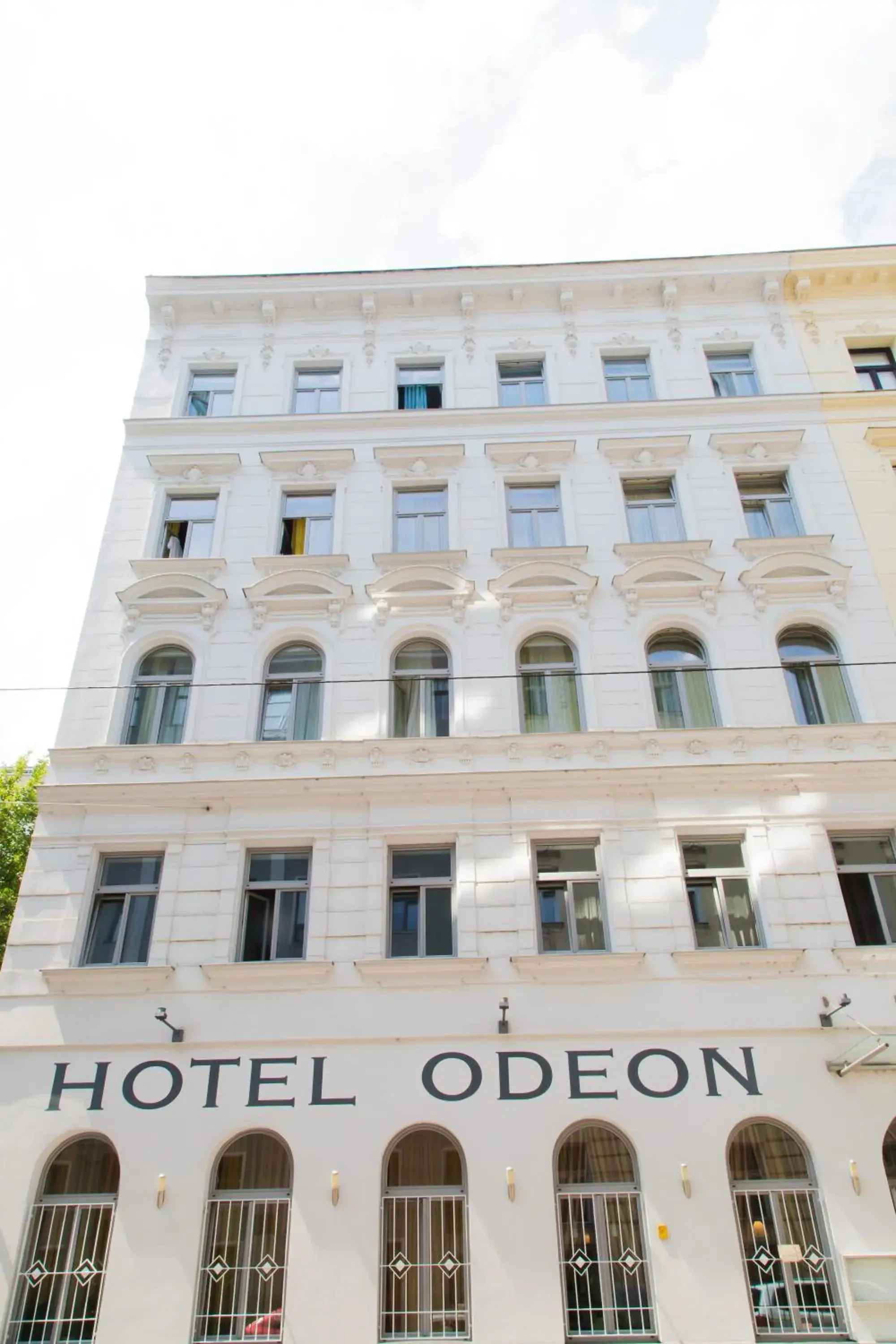 Facade/entrance, Property Building in Hotel Odeon