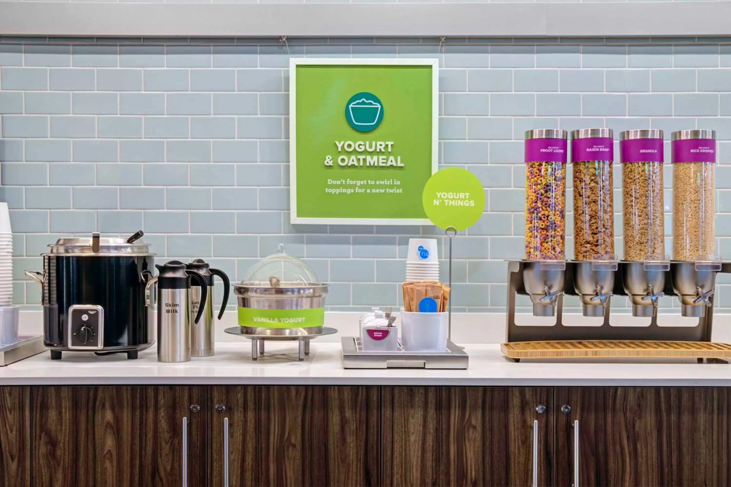 Breakfast in Tru By Hilton Toronto Airport West Breakfast in Tru By Hilton Toronto Airport West