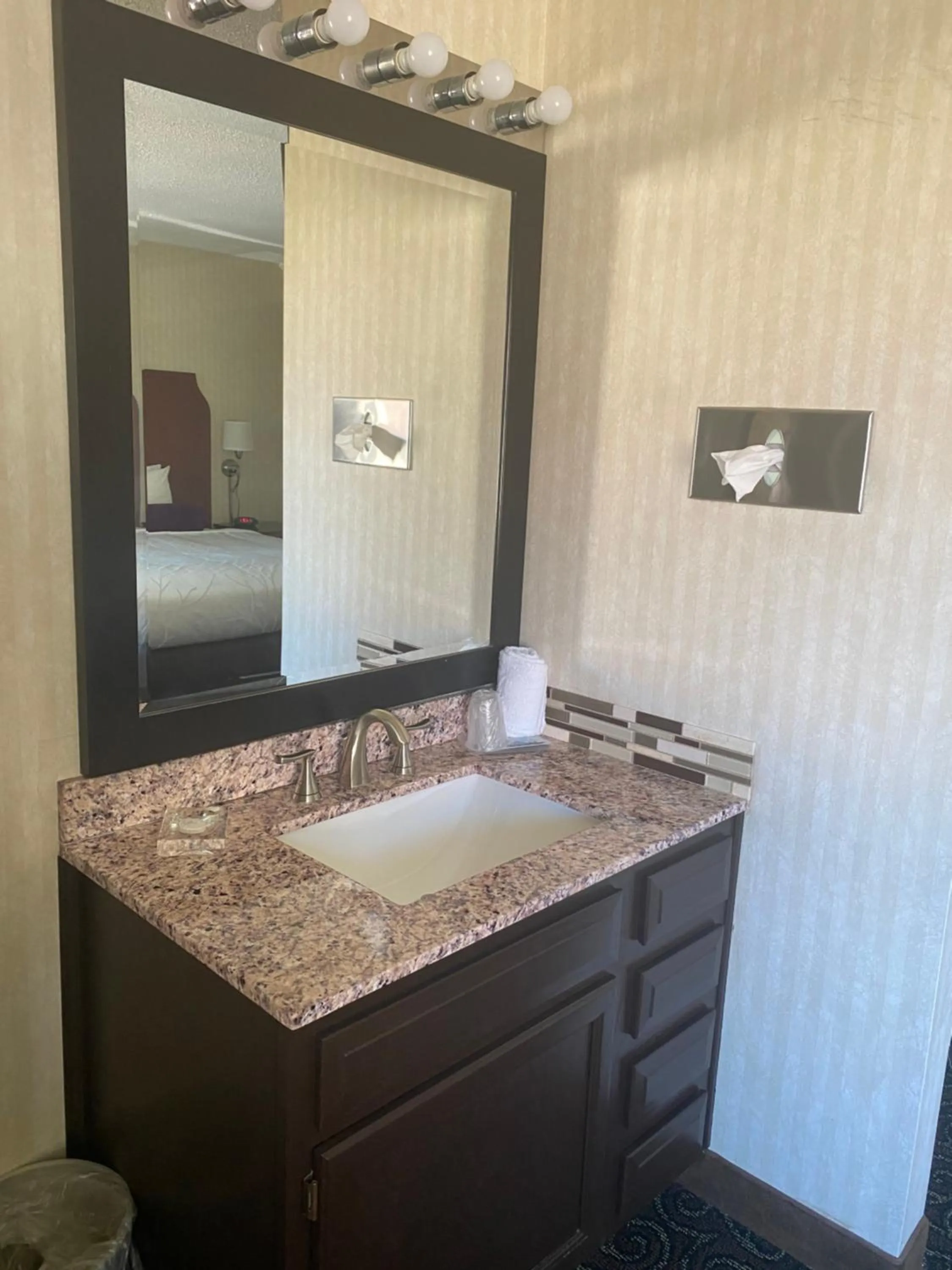 Decorative detail in The Black Mountain Inn