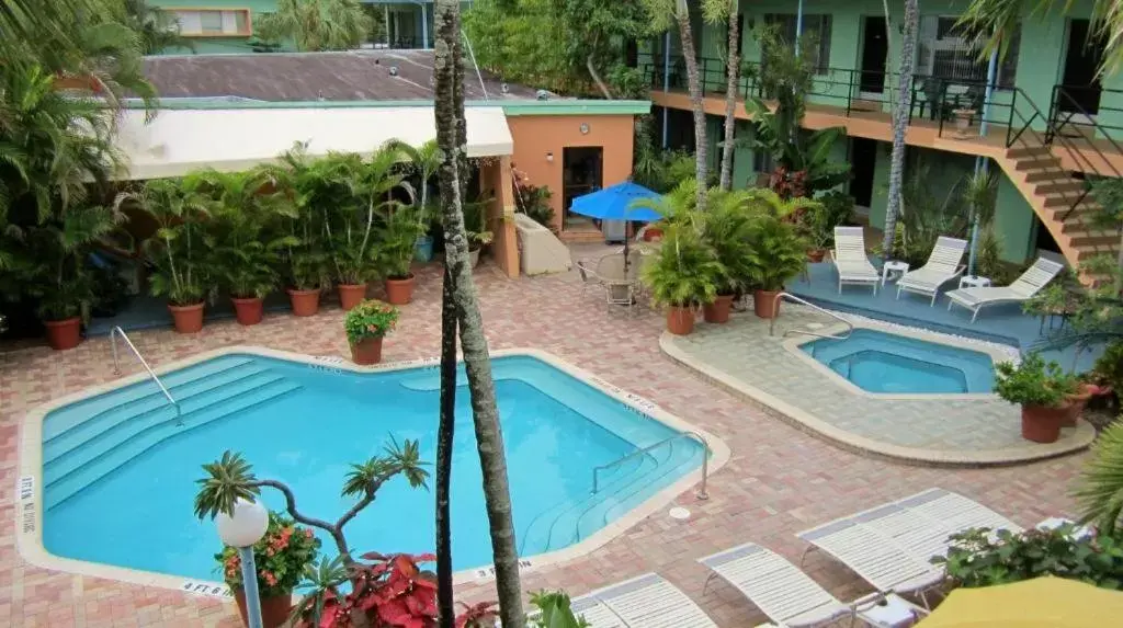 Property building, Pool View in Victoria Park Hotel