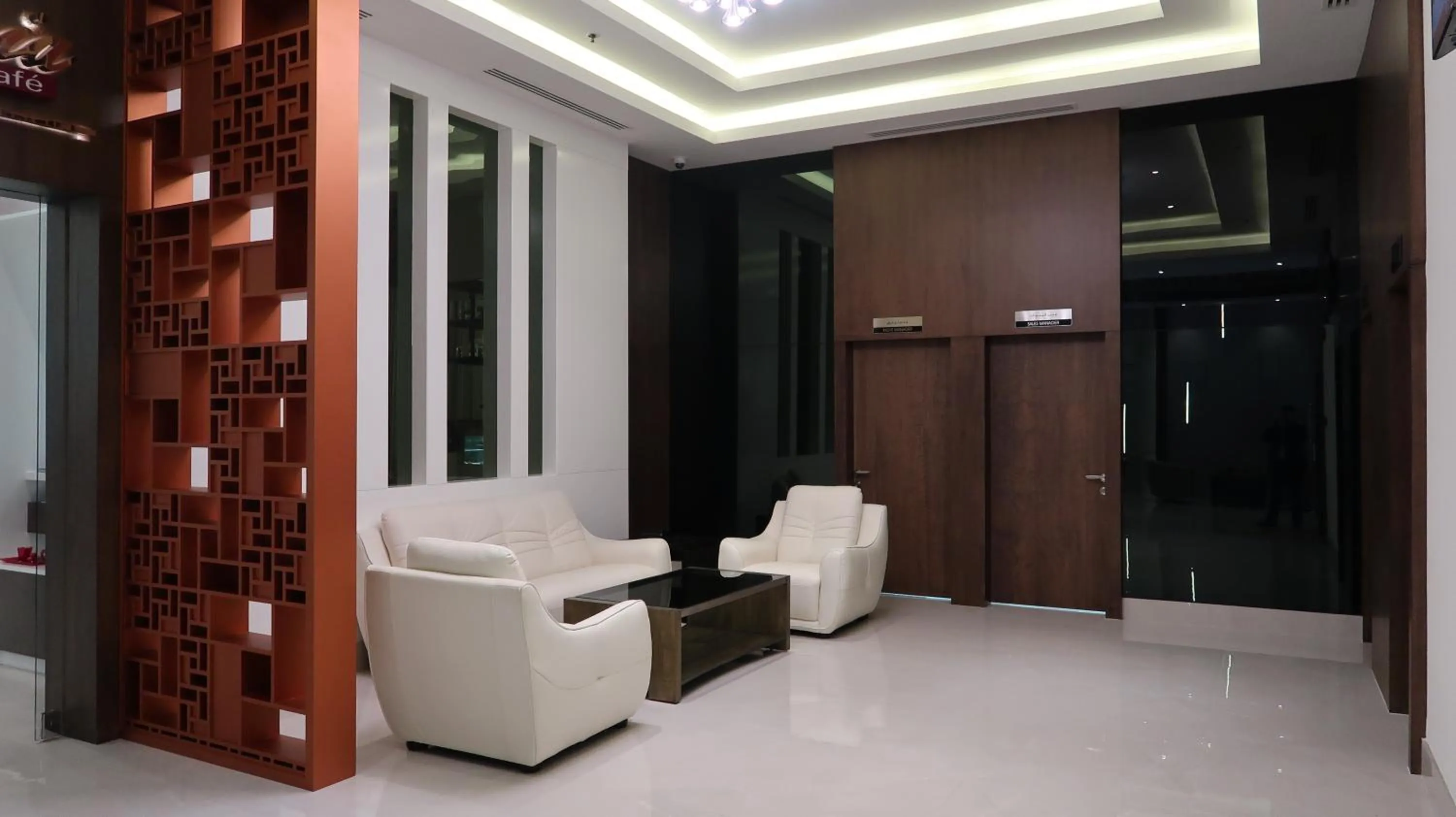 Lobby or reception in Pars International Hotel