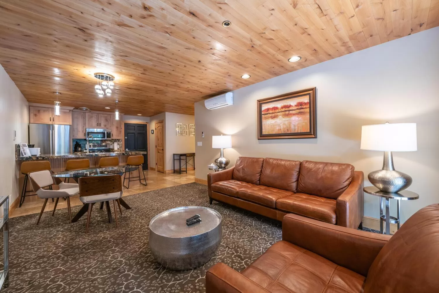 Treasure Mountain Inn