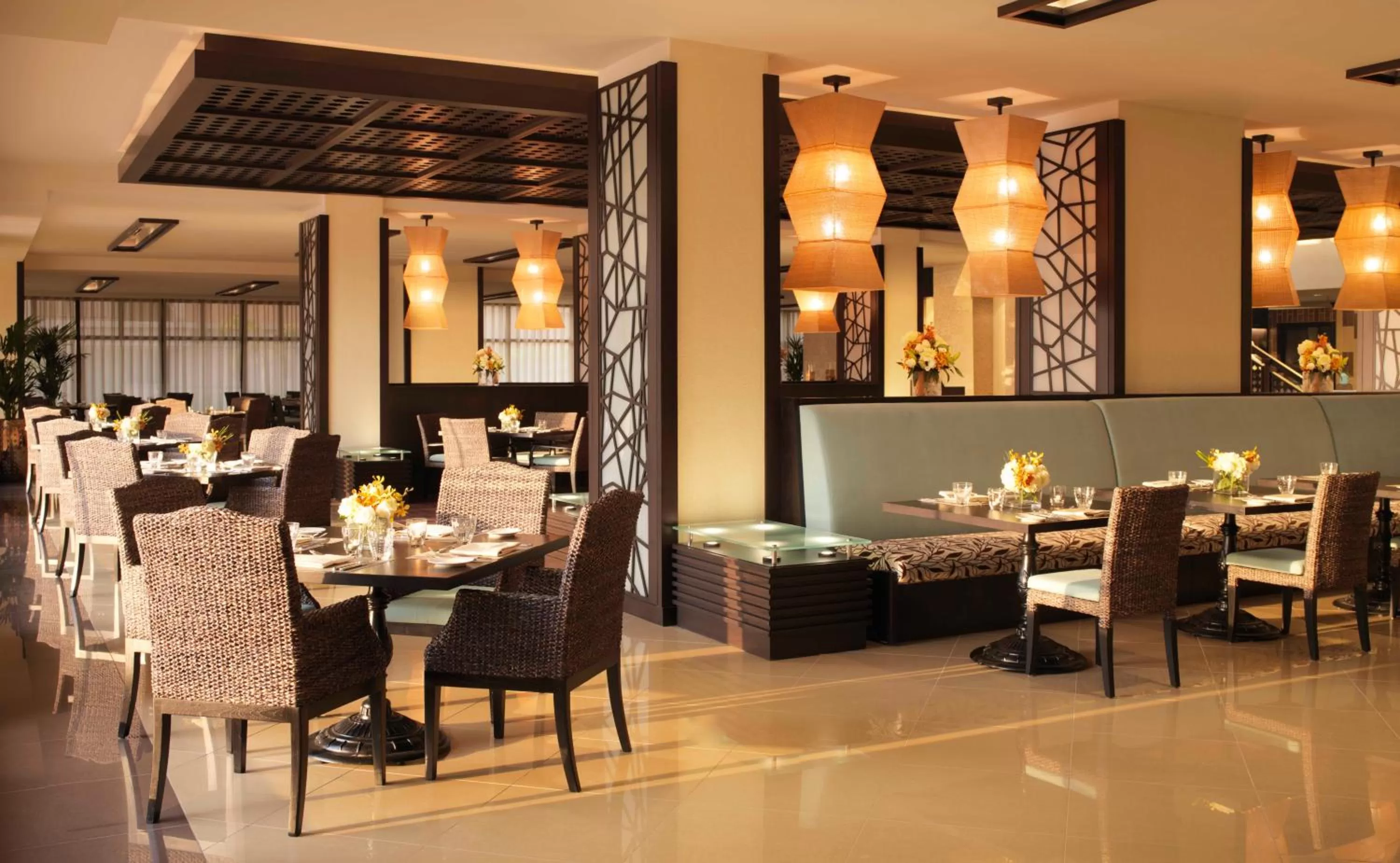 Restaurant/places to eat in Anantara The Palm Dubai Resort