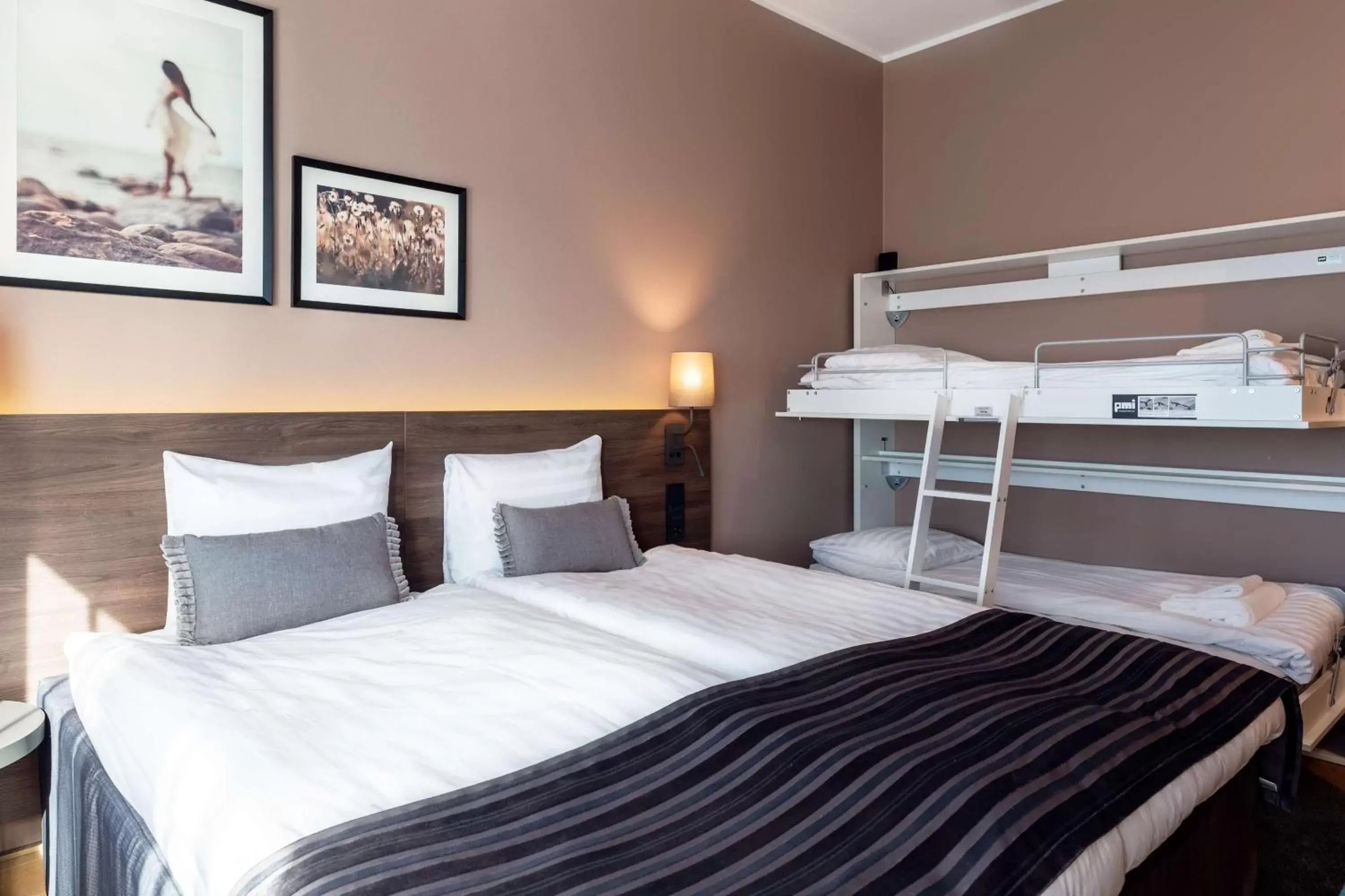 Photo of the whole room, Bed in Scandic Helsinki Airport Photo of the whole room, Bed in Scandic Helsinki Airport