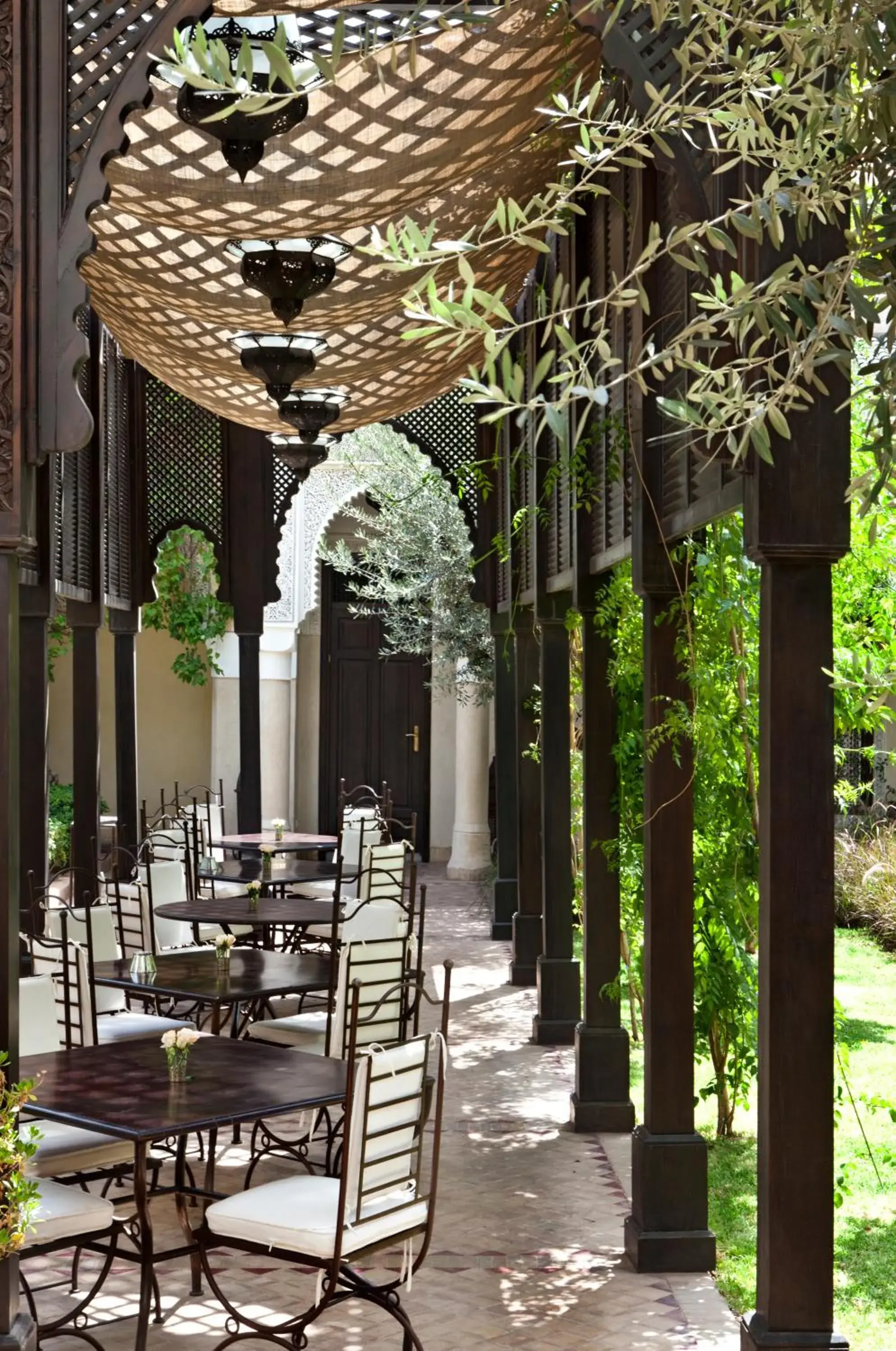 Restaurant/places to eat in La Villa Des Orangers