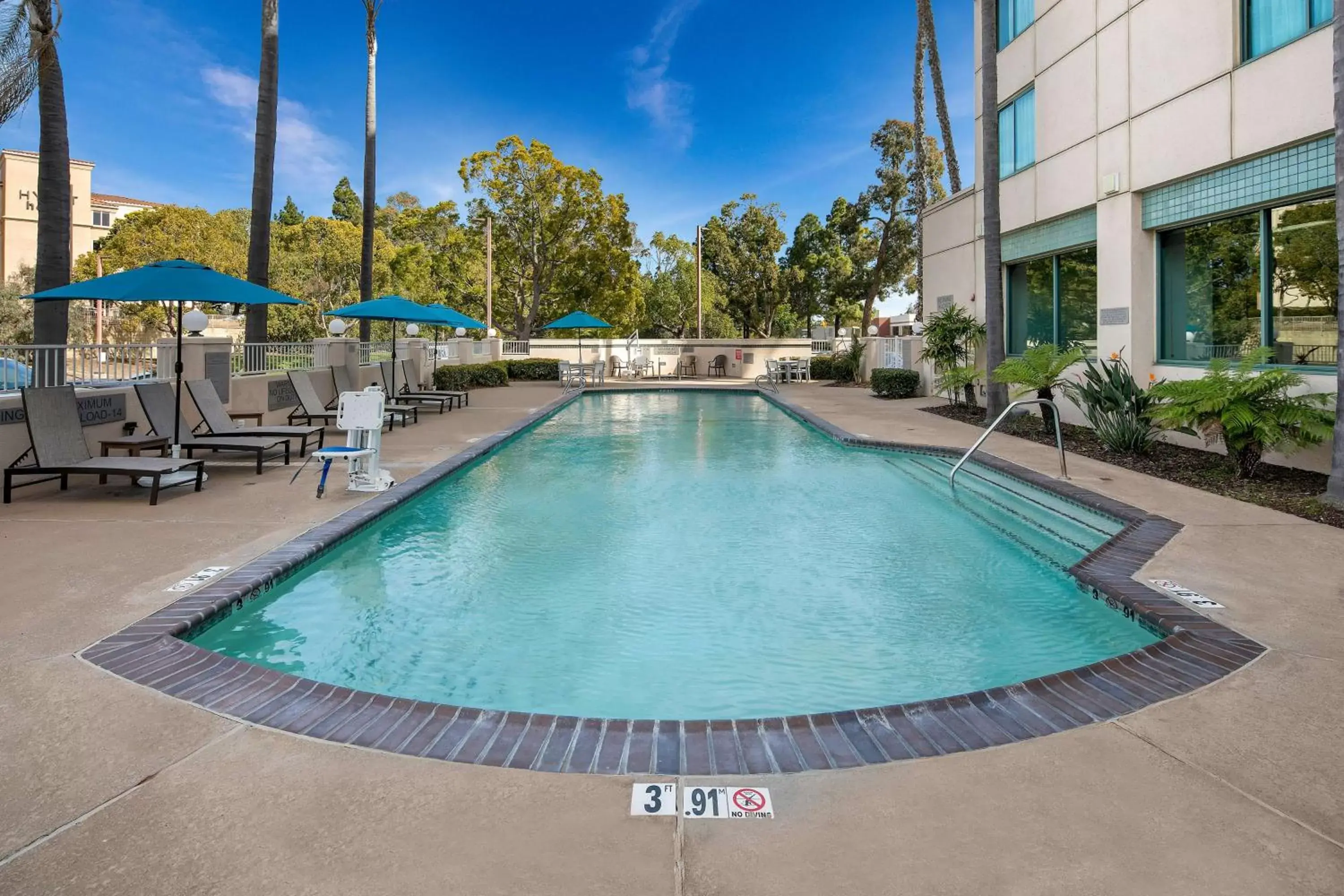 Pool view, Swimming Pool in Country Inn & Suites by Radisson, San Diego North, CA