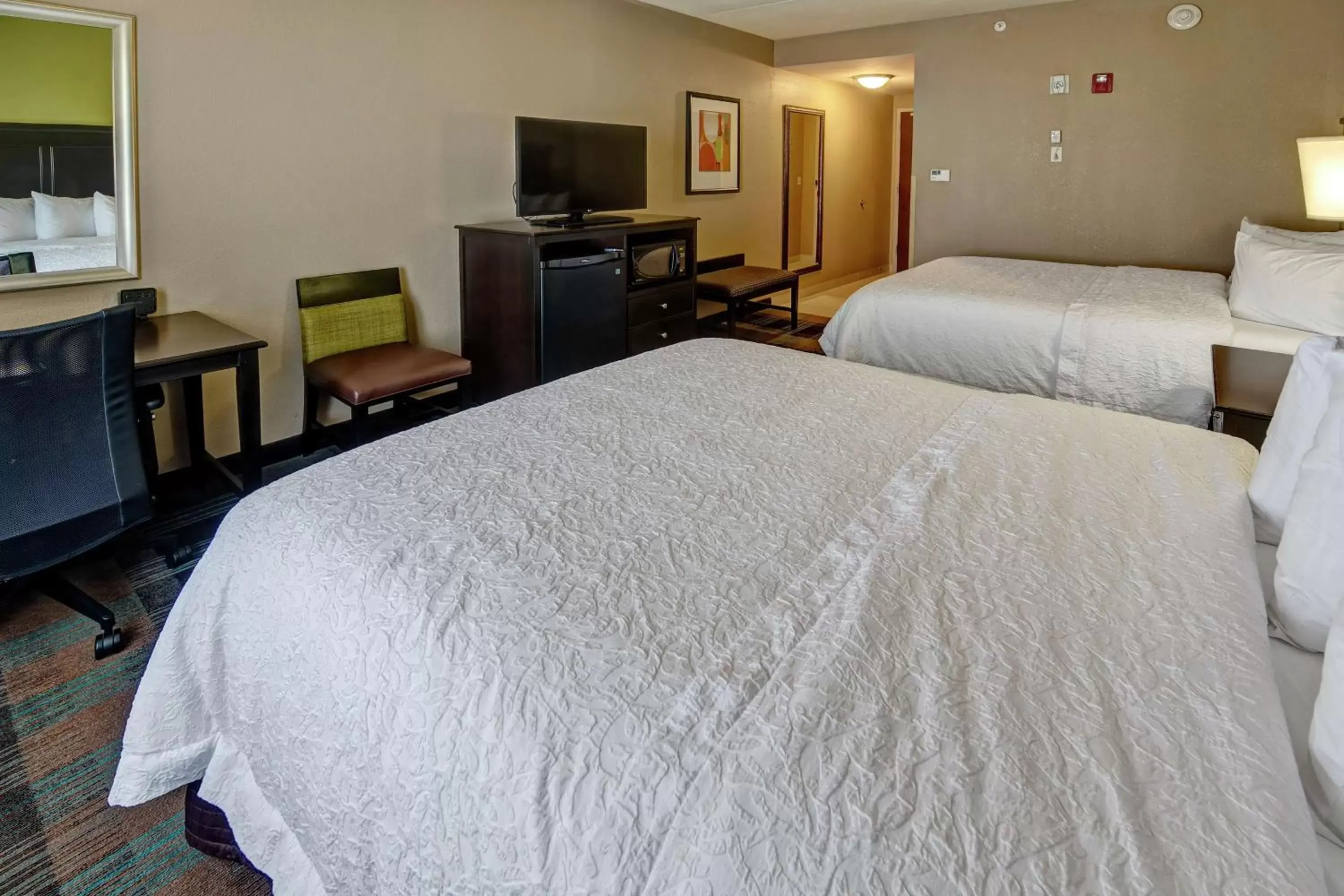 Bedroom, Bed in Hampton Inn & Suites Clarksville