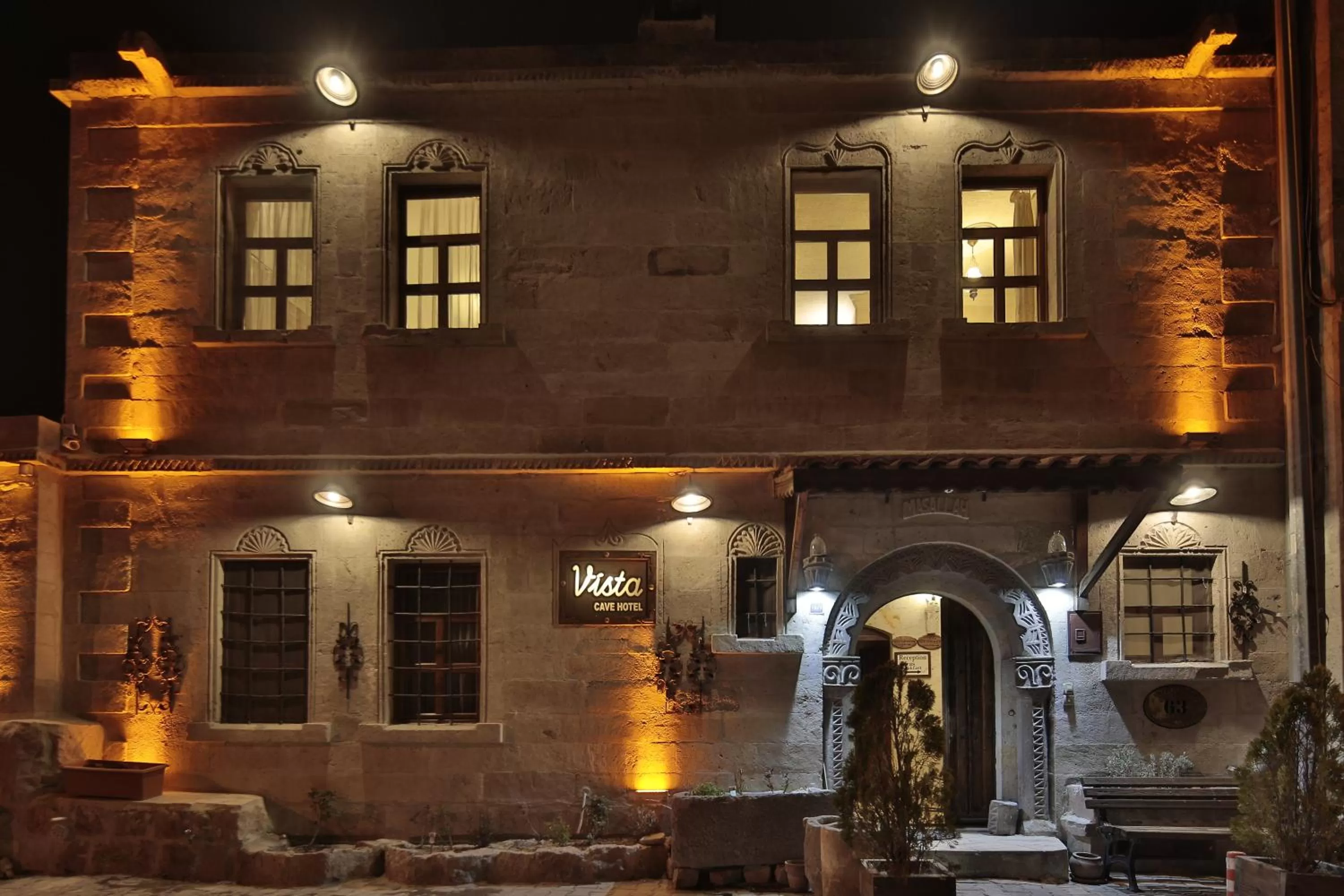 Facade/entrance in Vista Cave Hotel