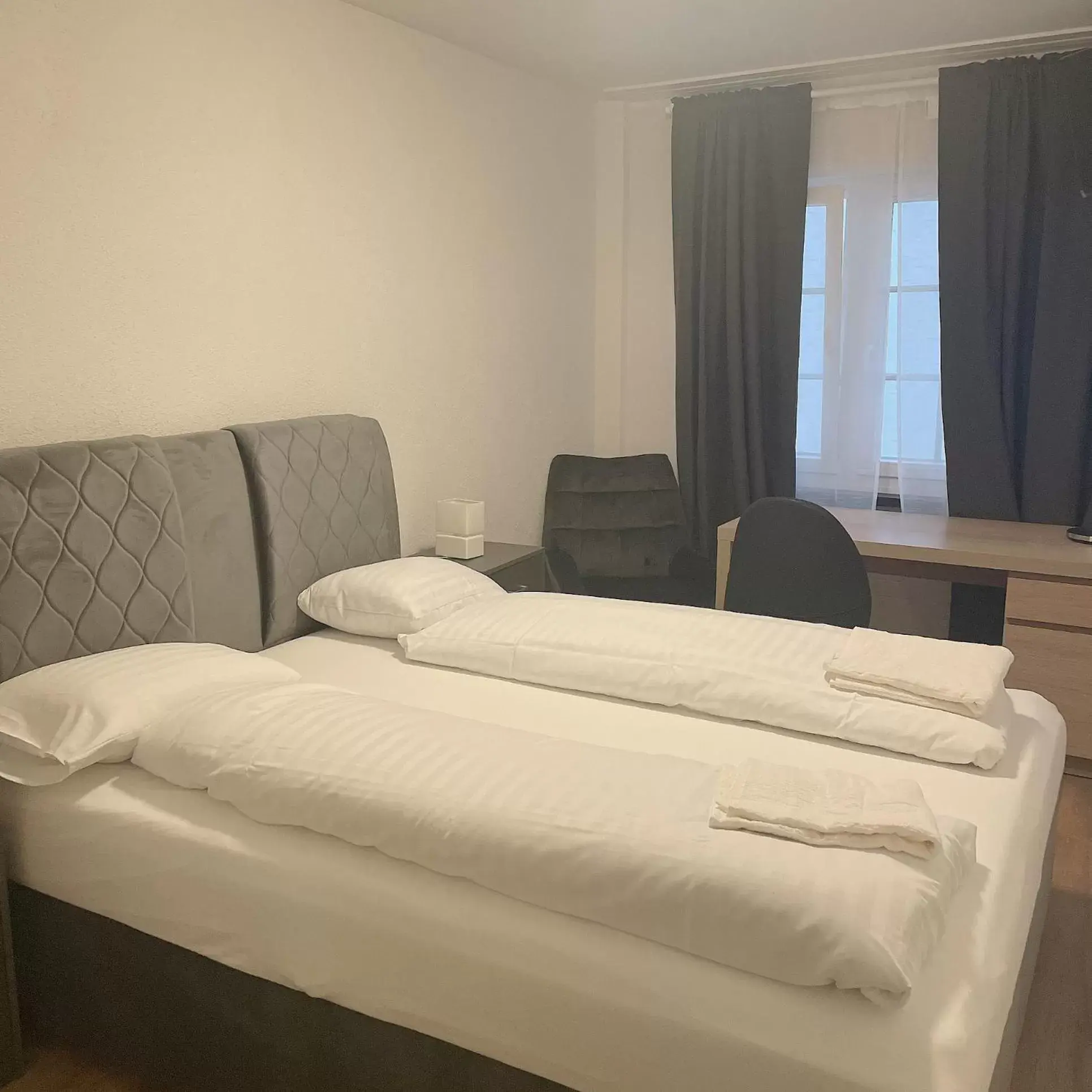 Photo of the whole room, Bed in Hechtplatz Hotel - Self Check-in