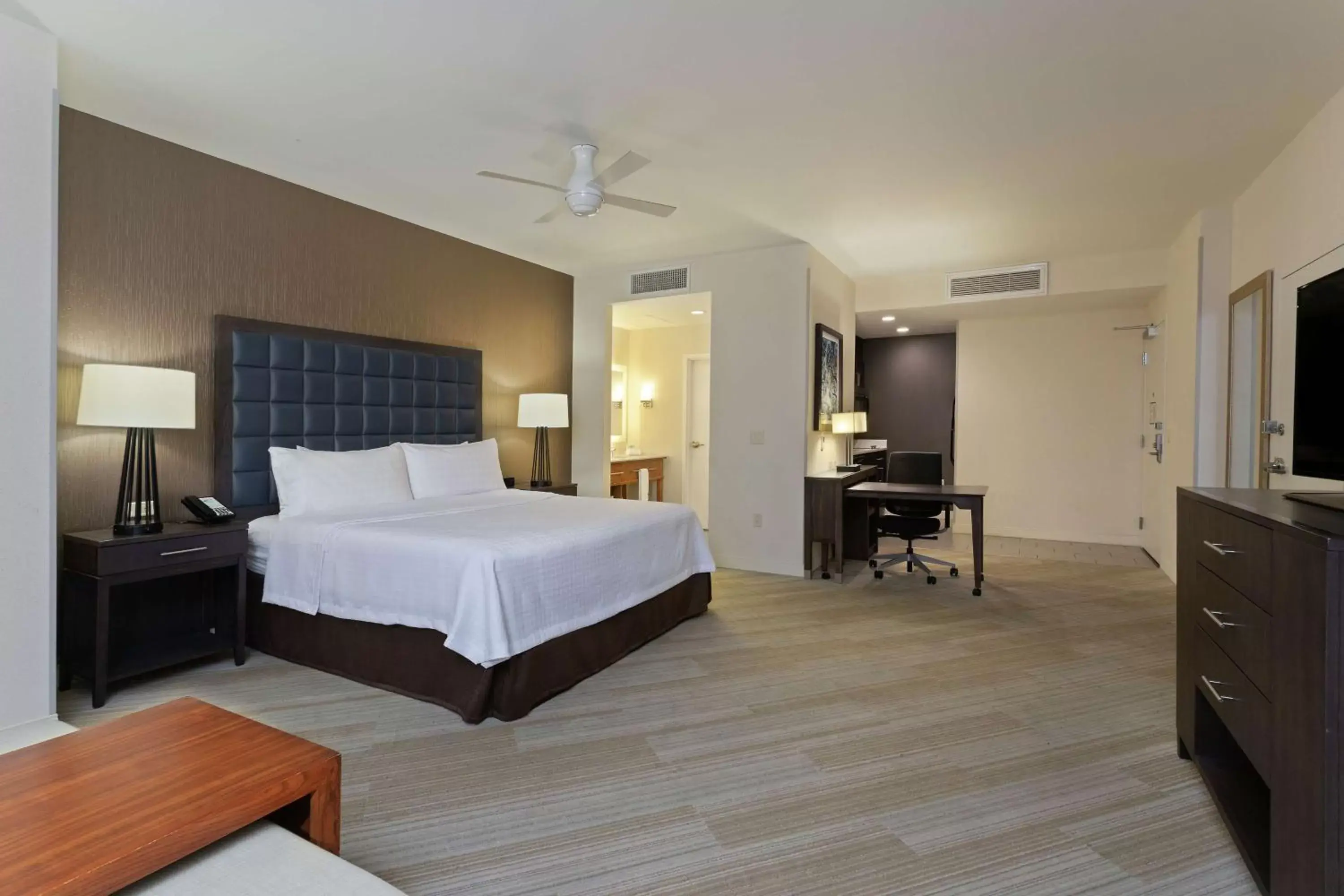 Bed in Homewood Suites by Hilton Richmond-Downtown