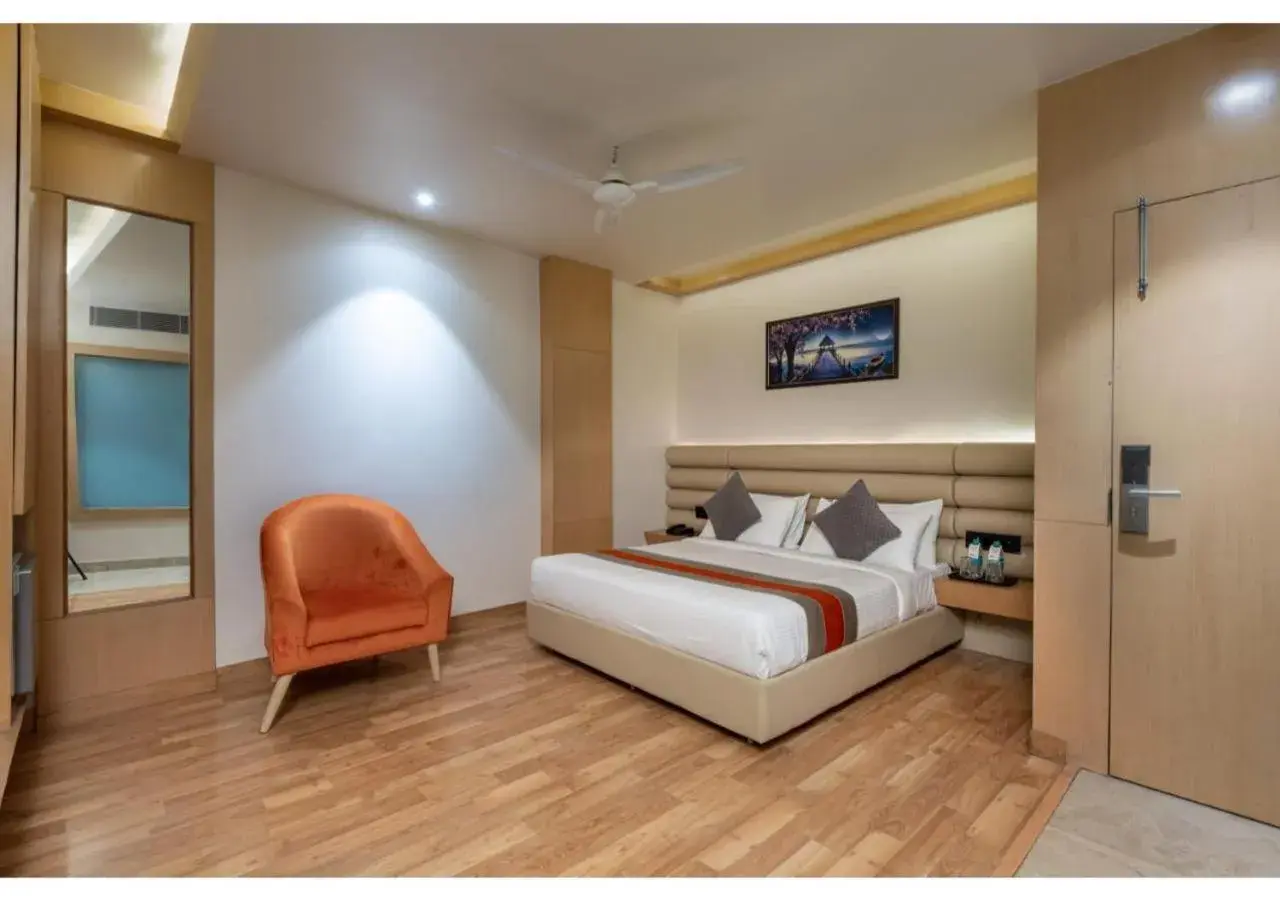 Bedroom, Bed in Hotel Arihant By DLS Hotels