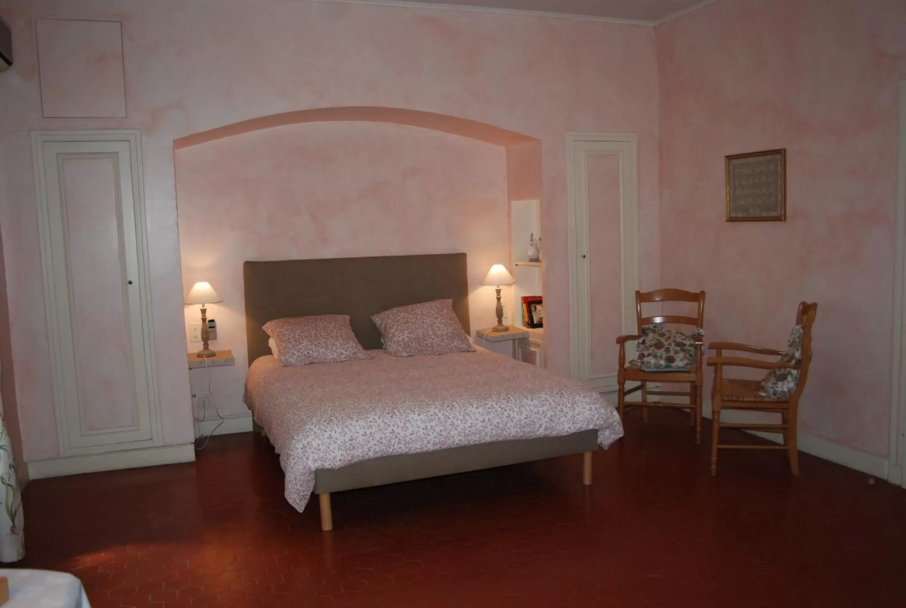 Bedroom, Bed in Château Cornillon