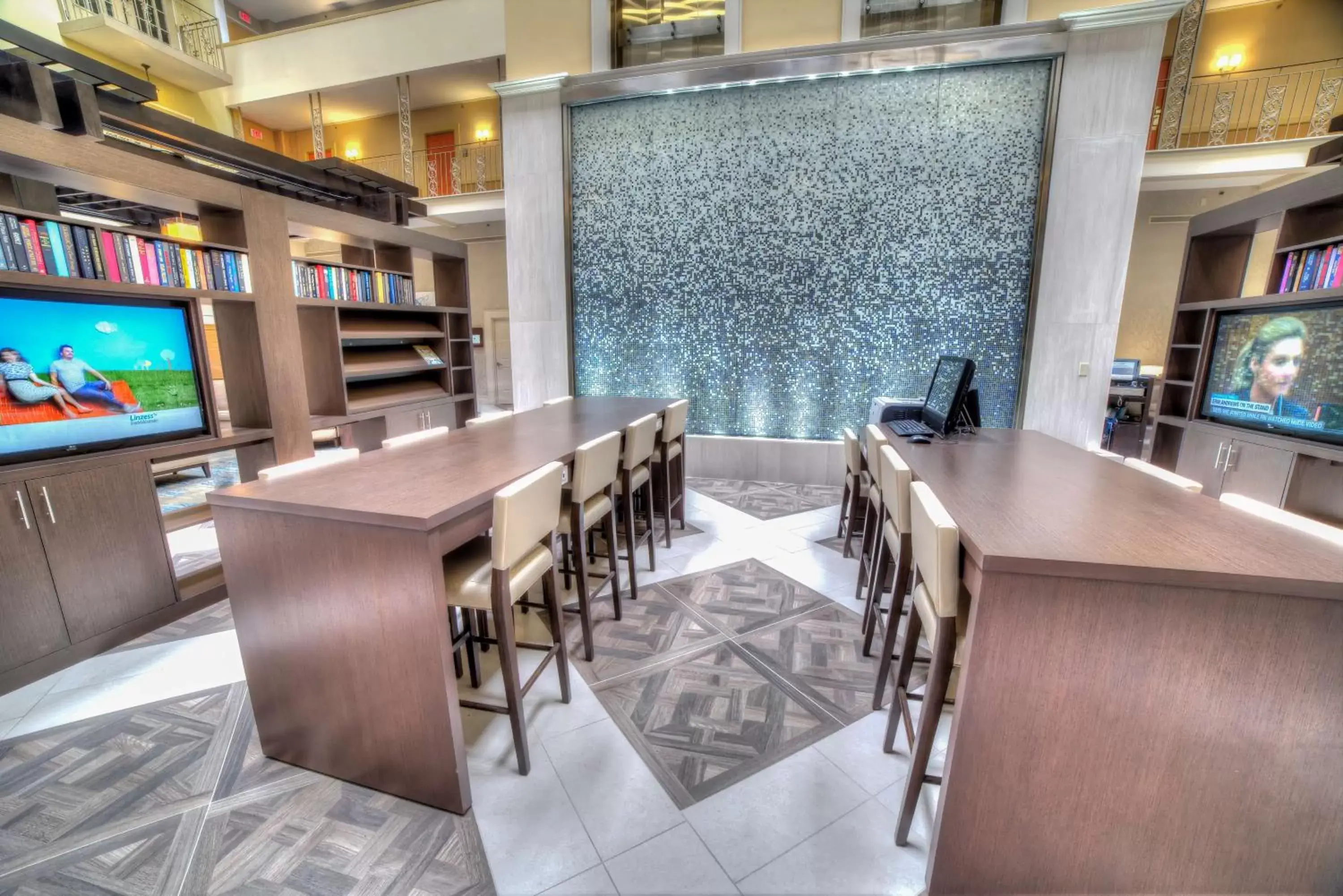 Business facilities, Restaurant/Places to Eat in Doubletree Suites by Hilton at The Battery Atlanta