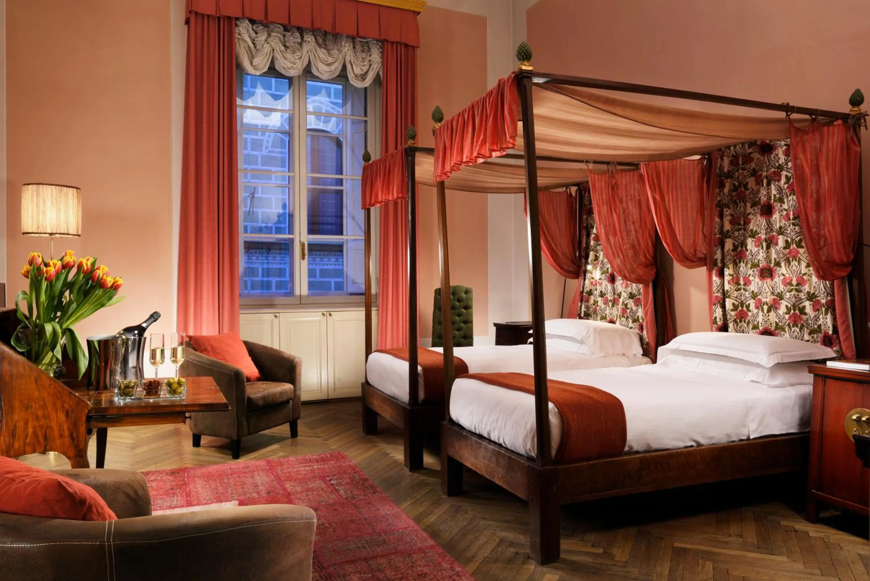 Bedroom, Bed in Al Palazzo del Marchese di Camugliano Residenza d'Epoca