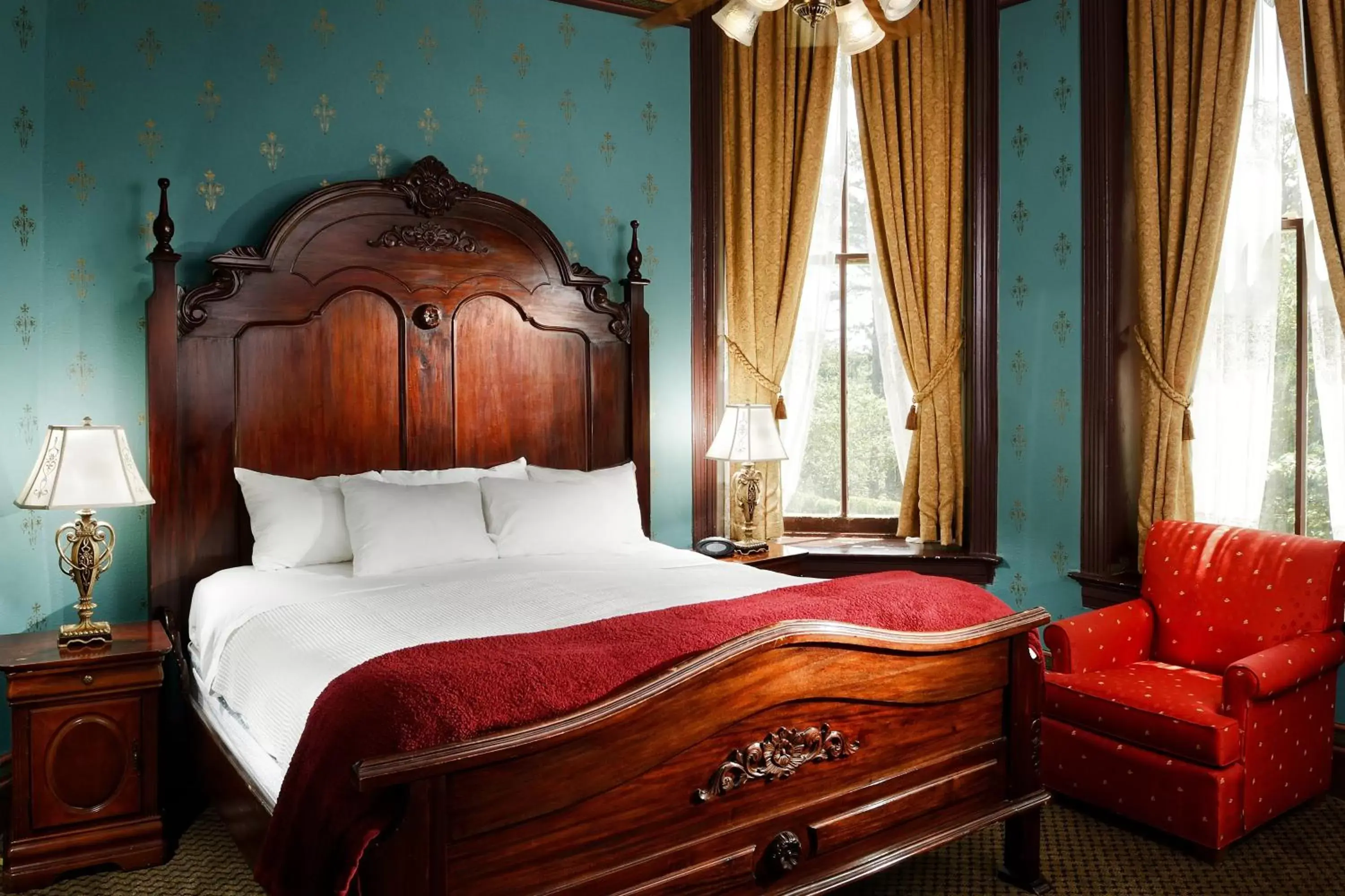 Bedroom, Bed in 1886 Crescent Hotel and Spa